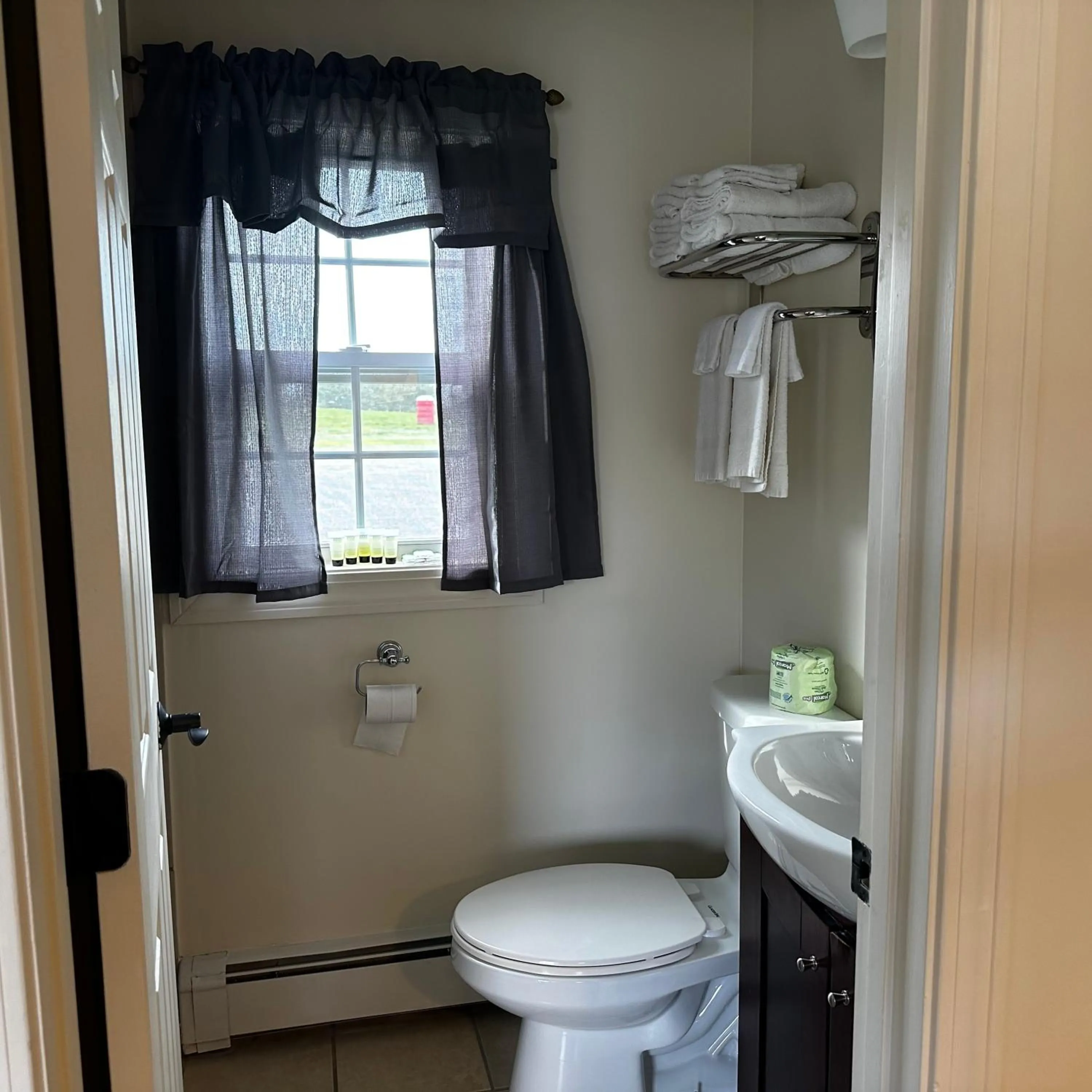 The Whitetail Inn and Suites- Lincoln