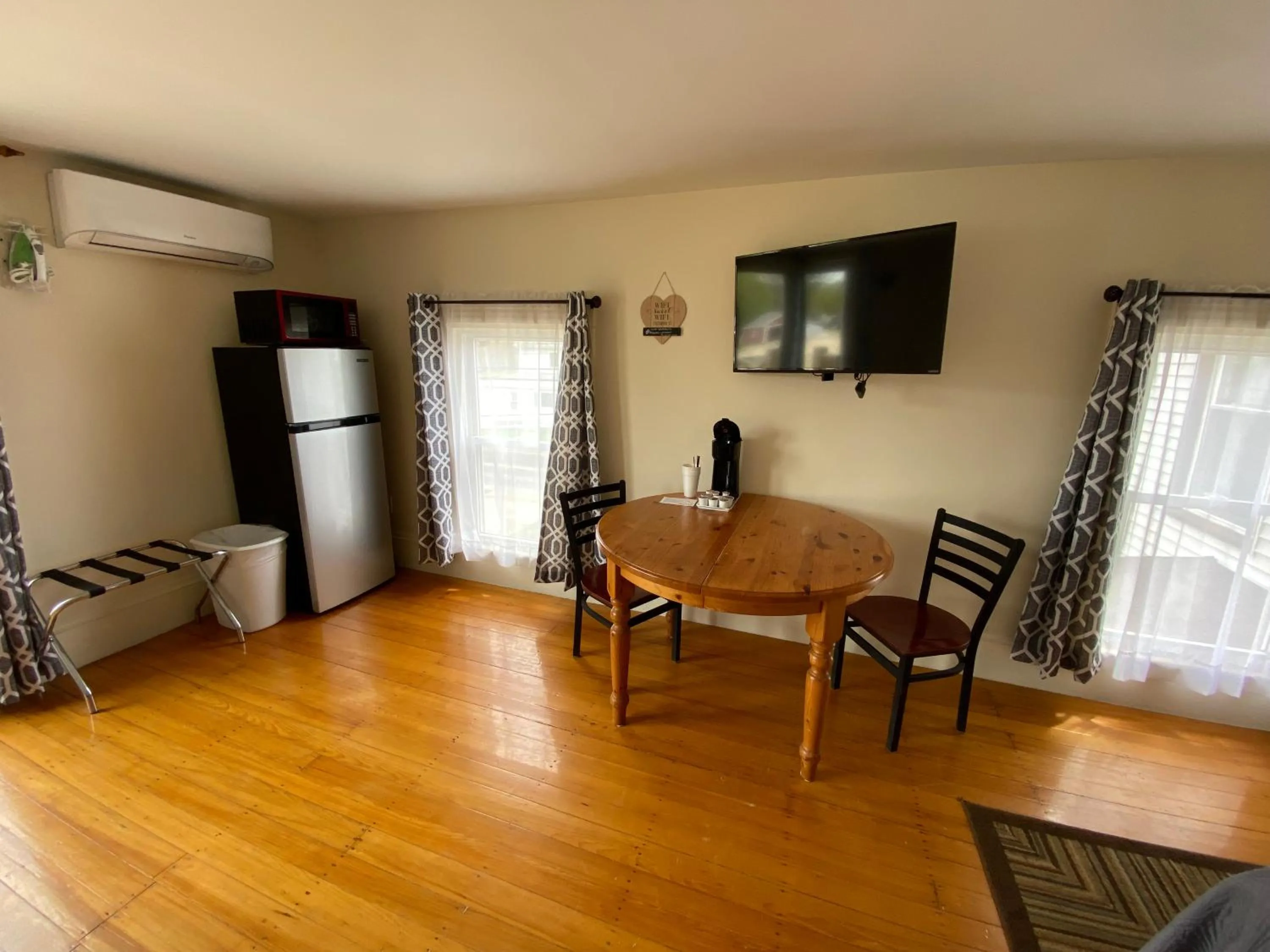 The Whitetail Inn and Suites- Lincoln