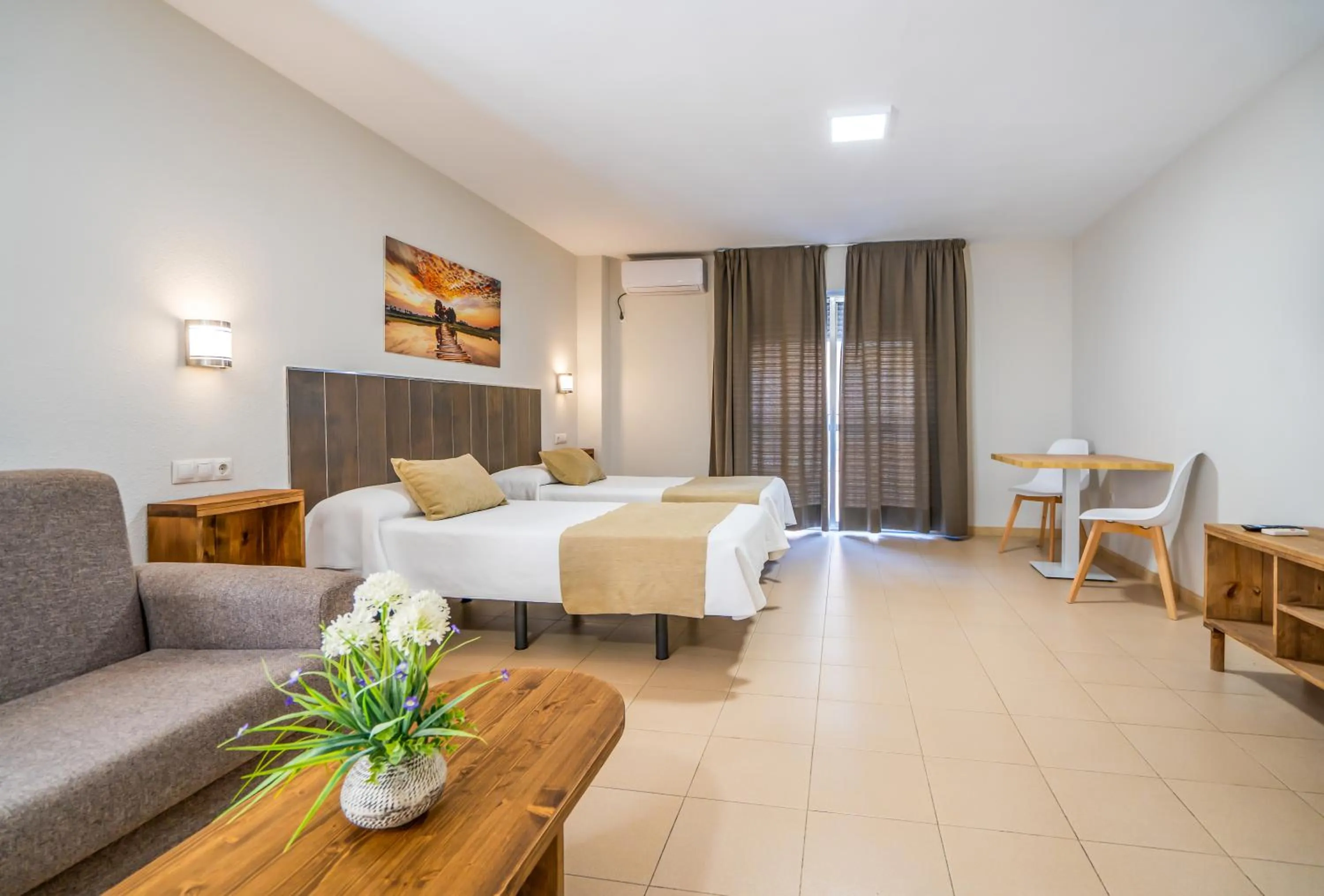 Photo of the whole room, Bed in Apartamentos Puerta del Sur