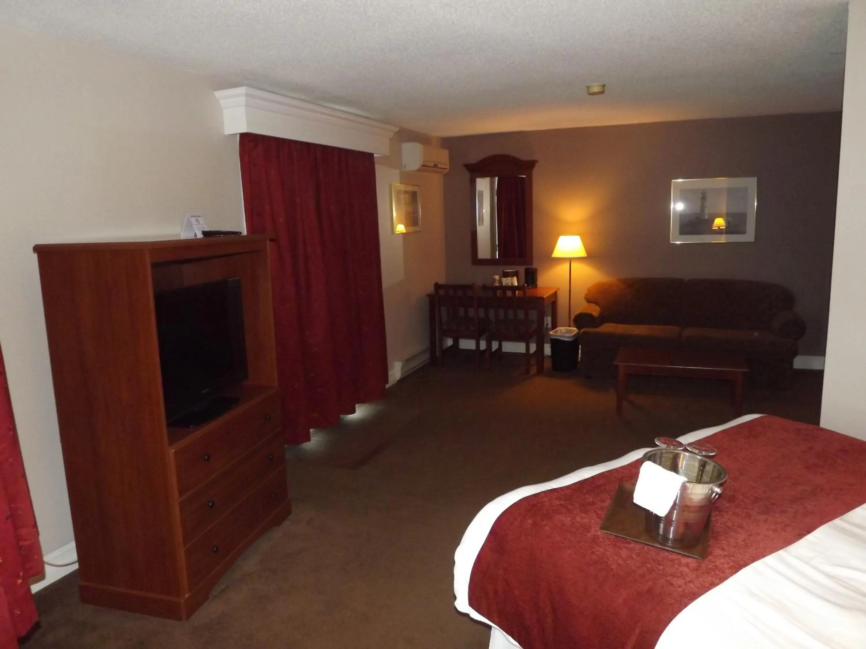 Decorative detail in Ocean View Hotel