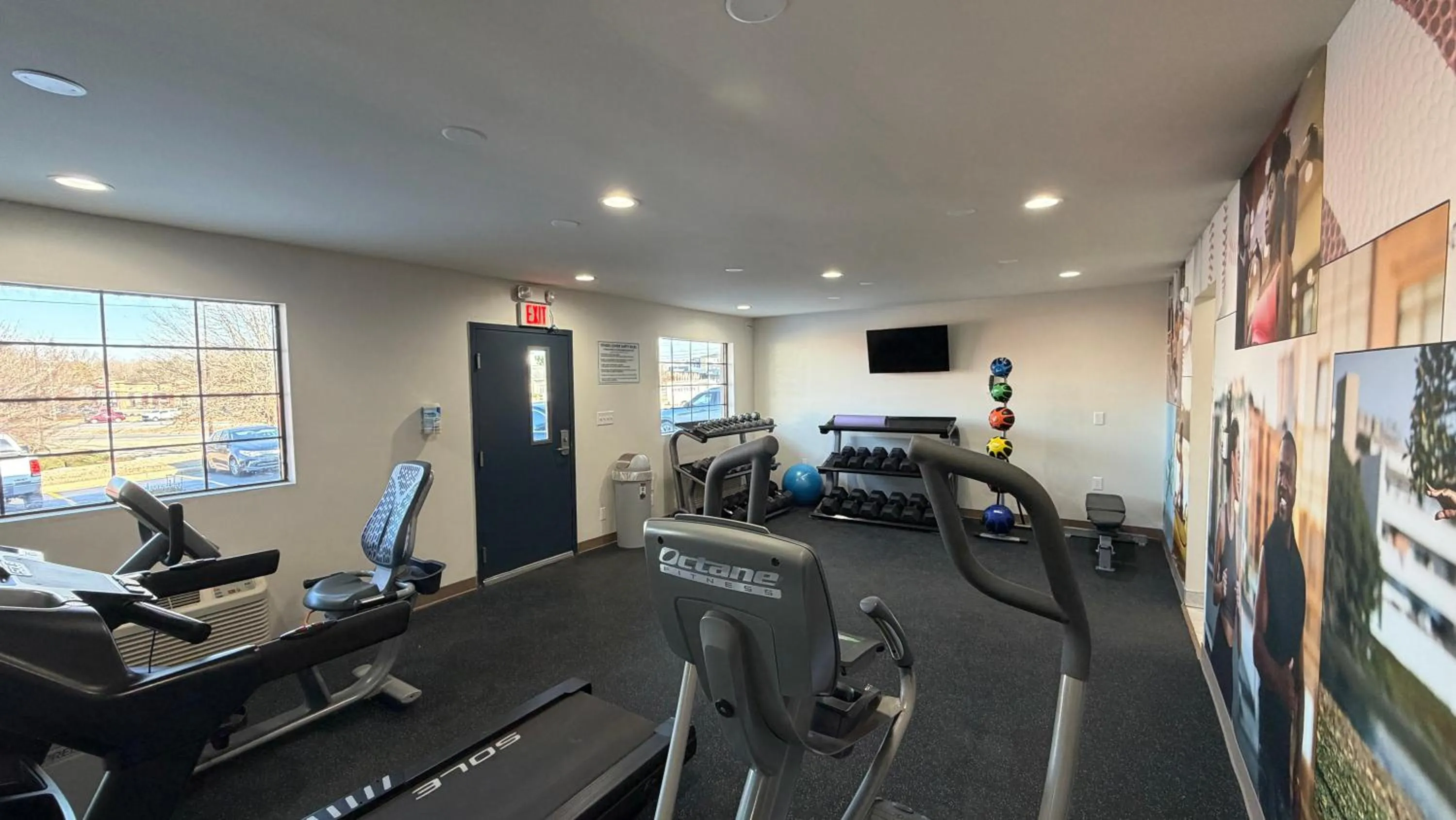 Clarion Pointe Athens I-65