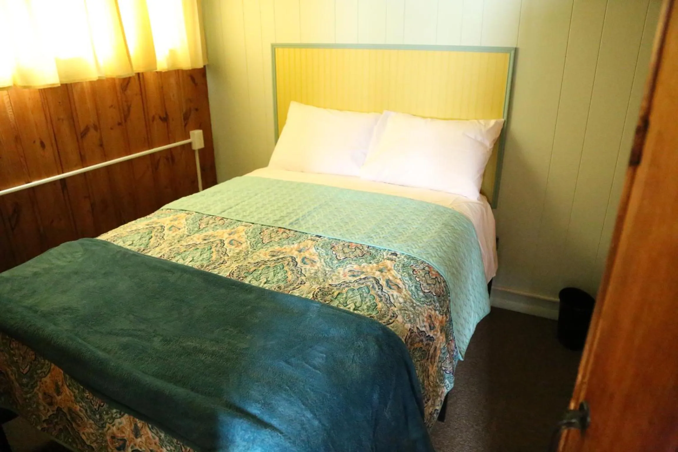 Bed in Paradise Beach resort