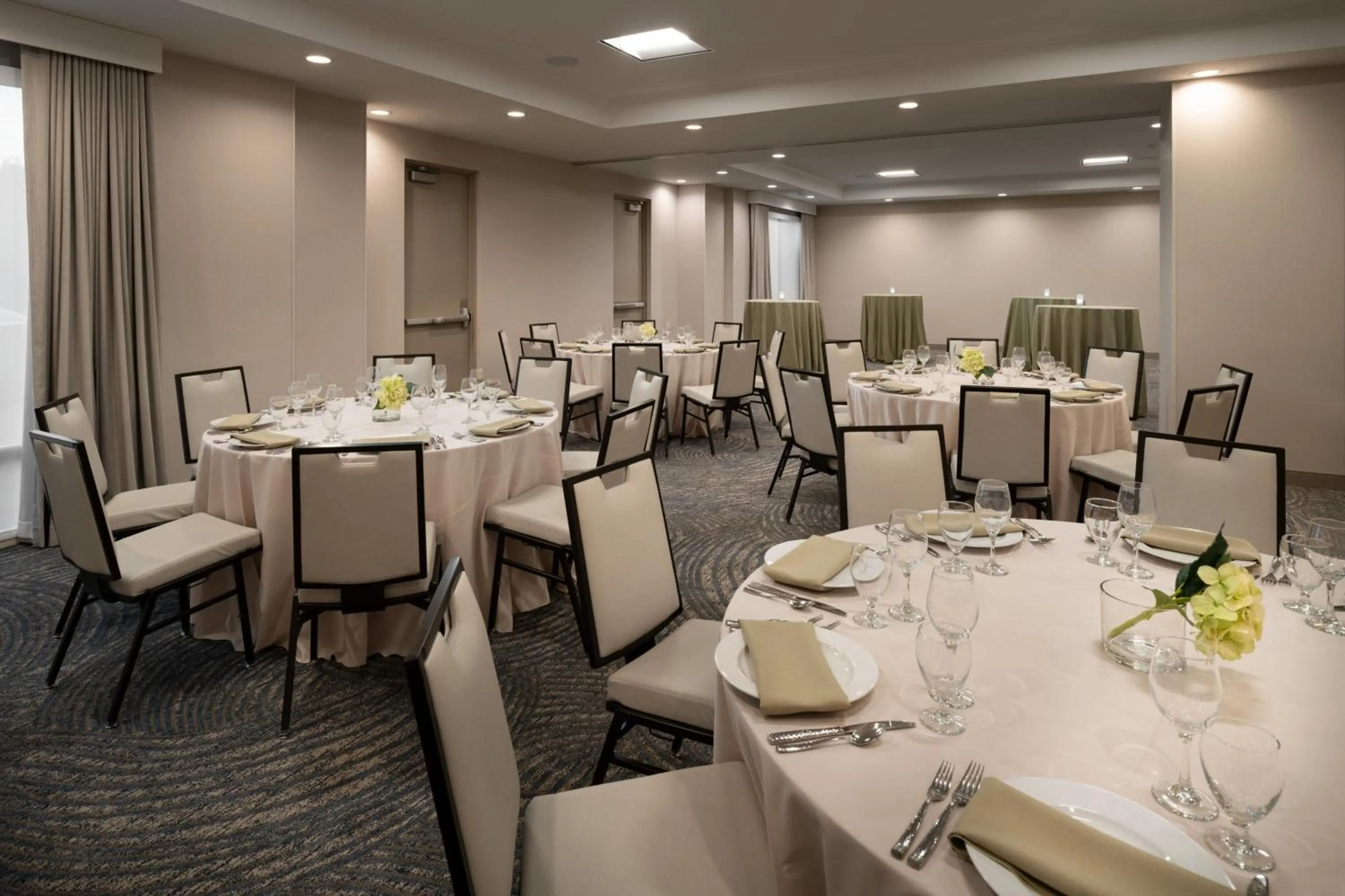 Meeting/conference room in The Bayshore Hotel San Francisco Airport - Burlingame