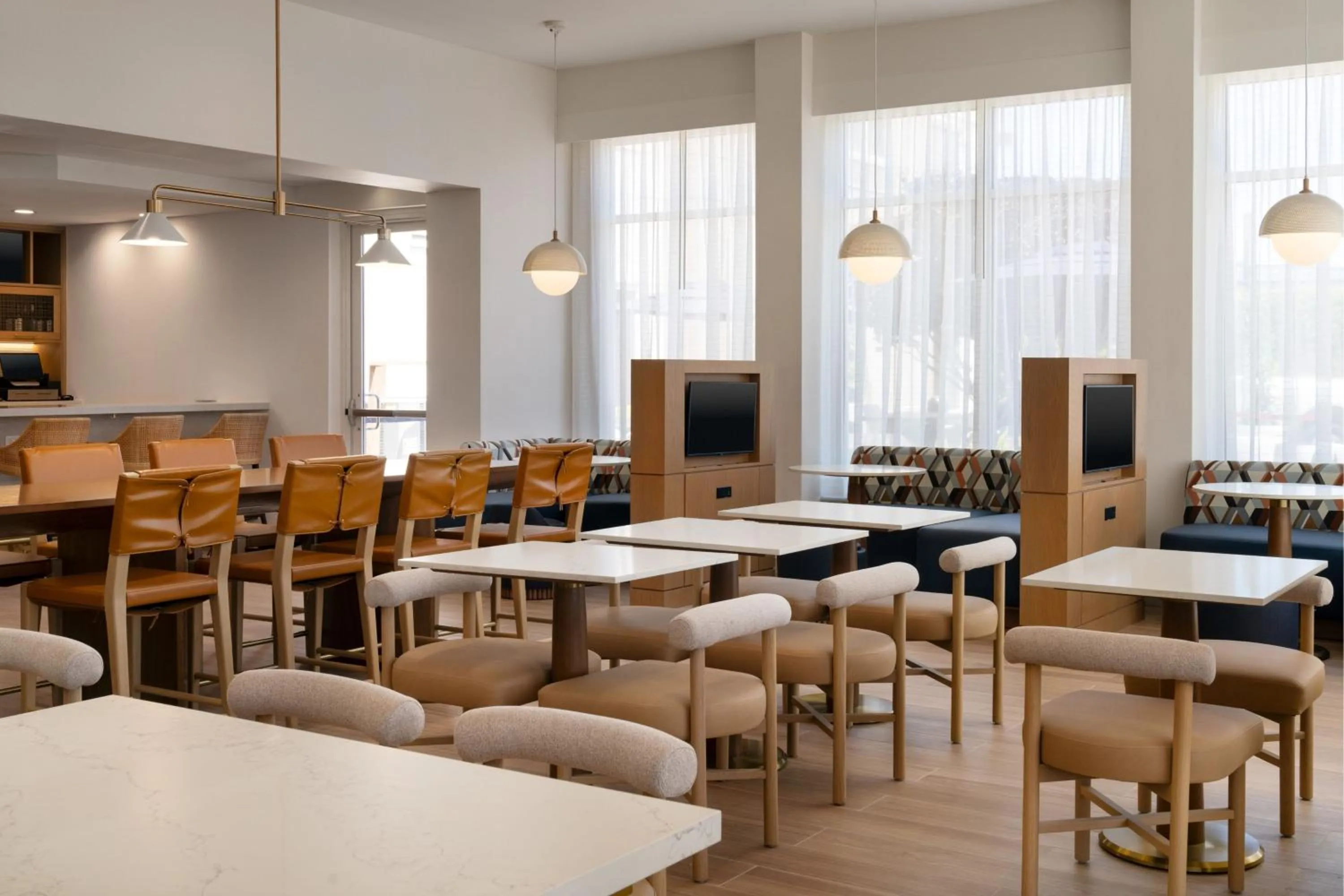 Restaurant/places to eat in The Bayshore Hotel San Francisco Airport - Burlingame