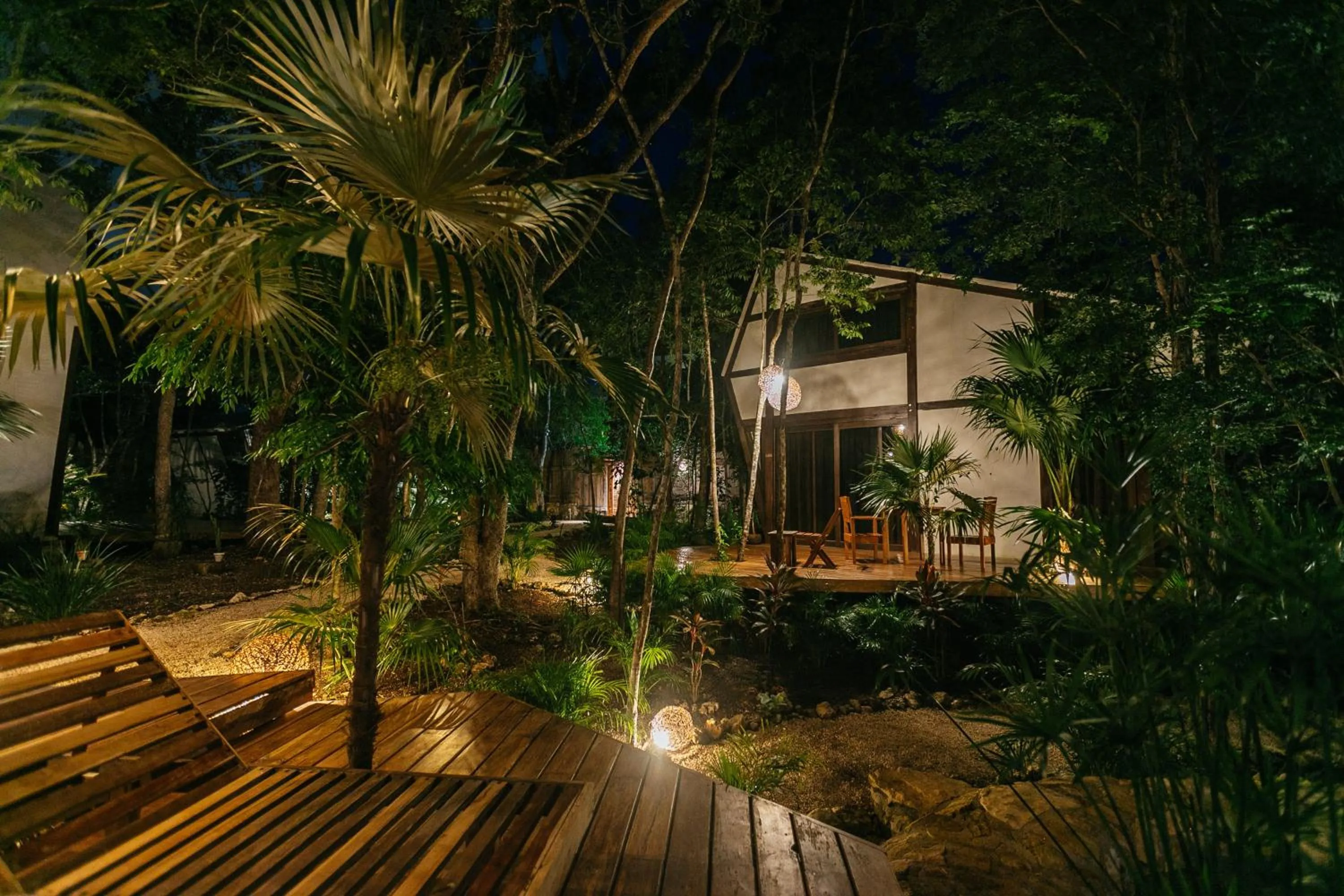 Nahouse Jungle Lodges