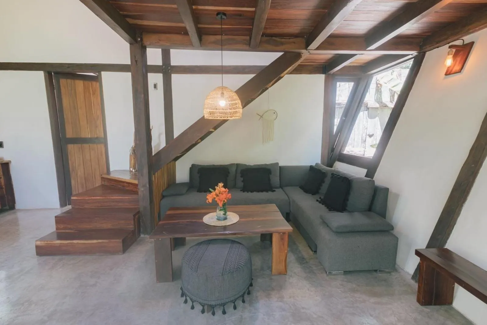 Nahouse Jungle Lodges