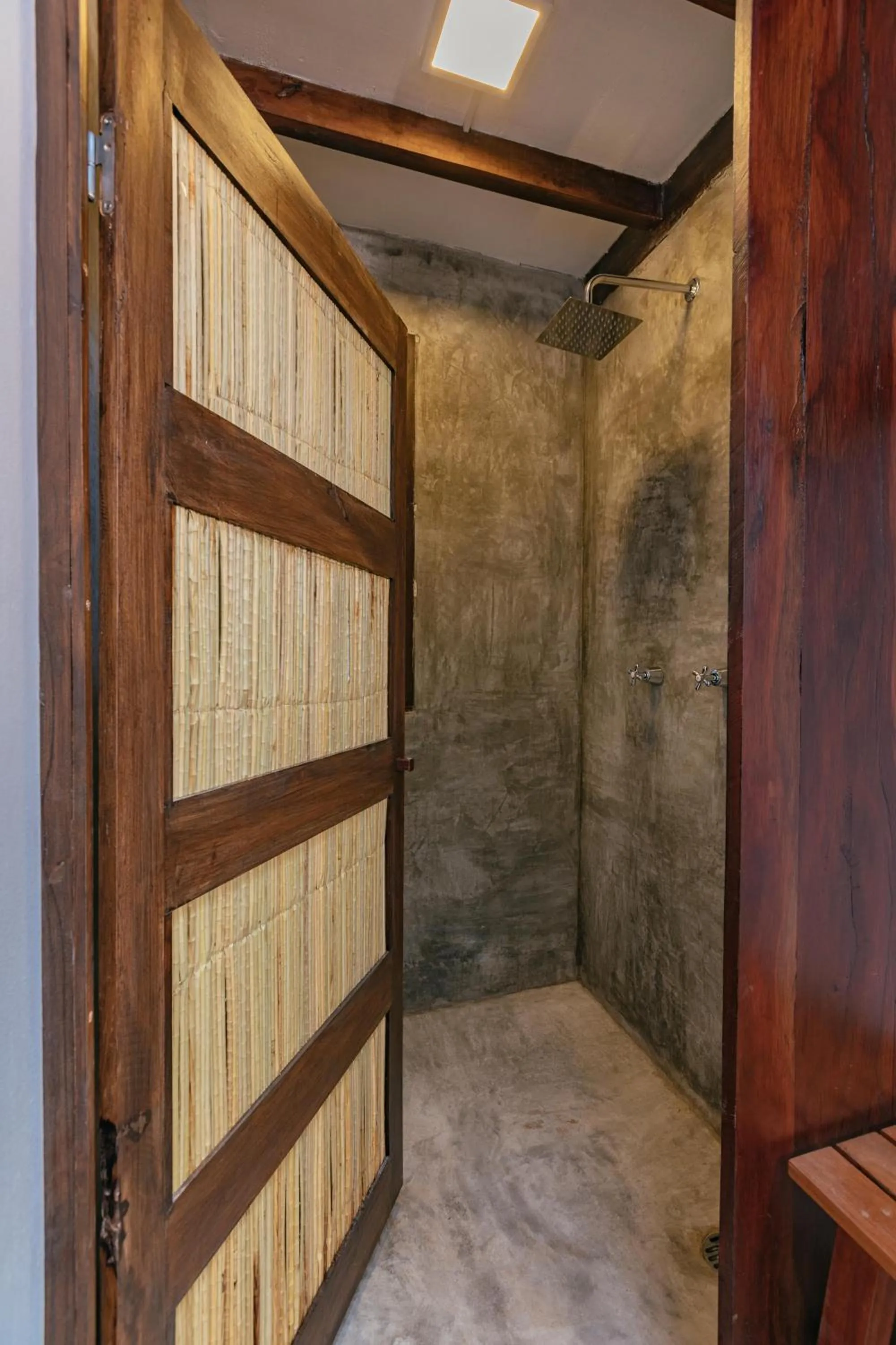 Bathroom in Nahouse Jungle Lodges