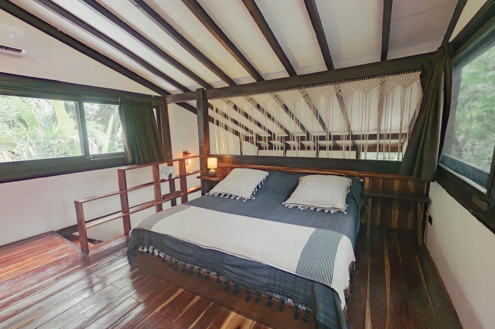 Bedroom, Bed in Nahouse Jungle Lodges