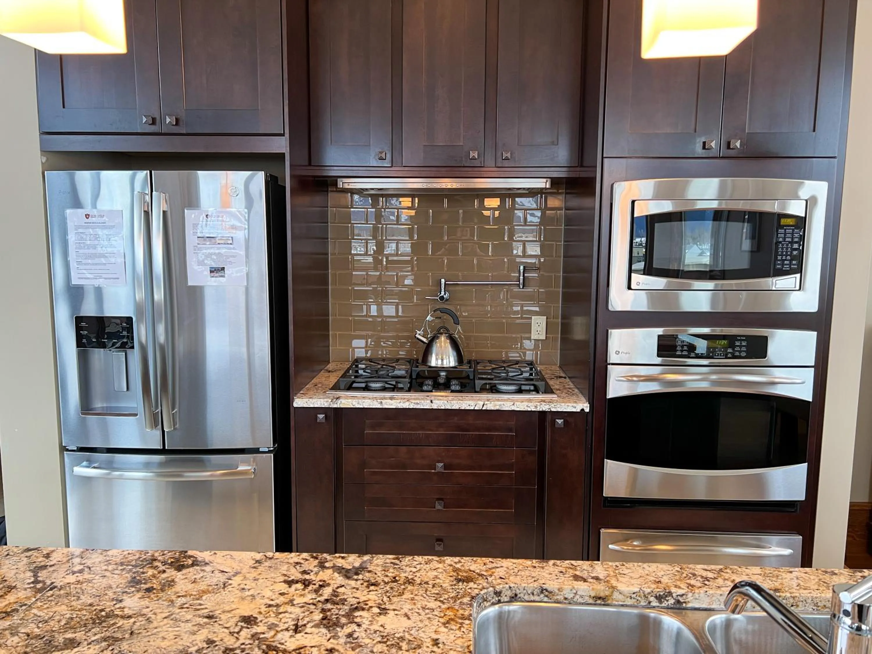 901 by Fernie Central Reservations