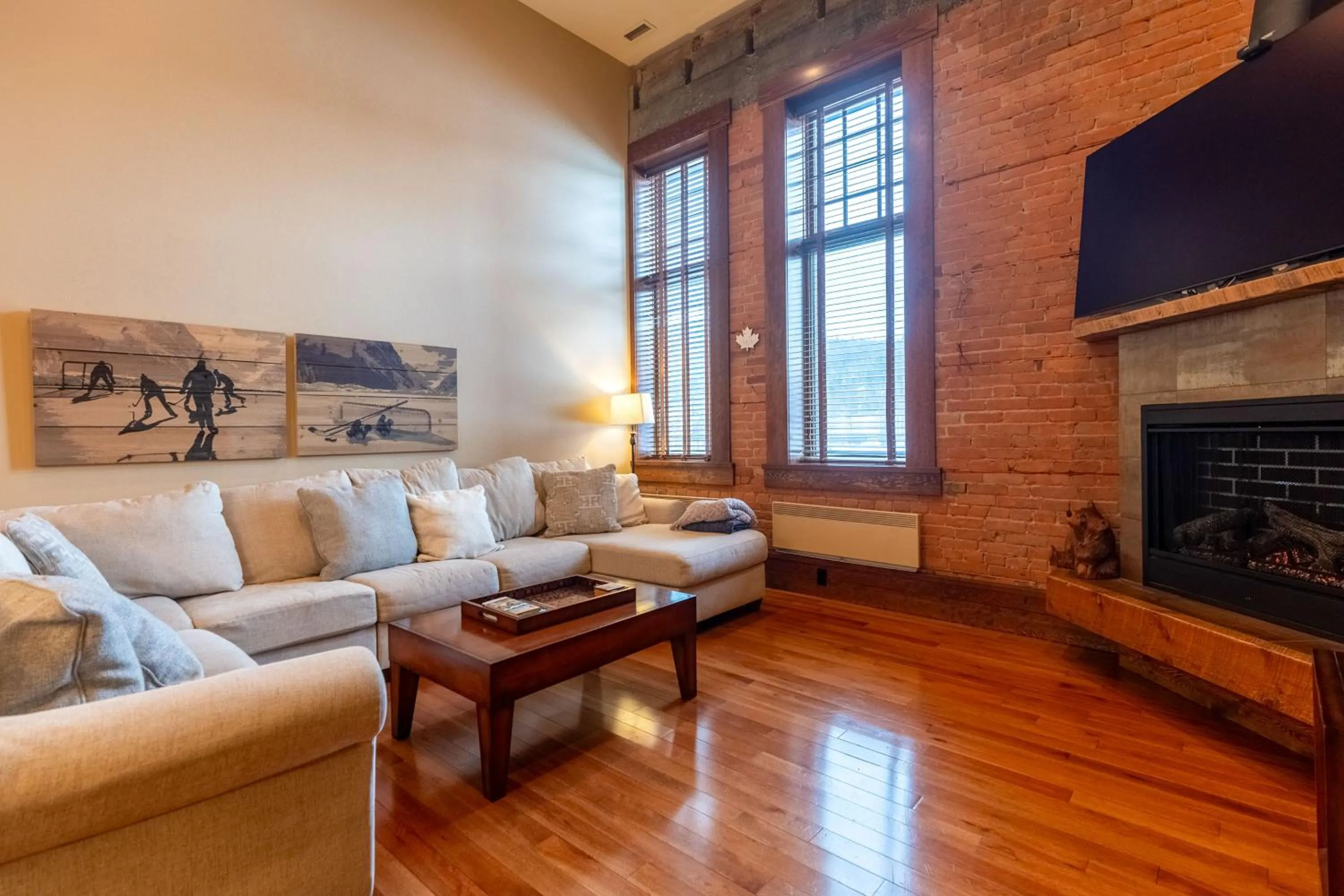 901 by Fernie Central Reservations