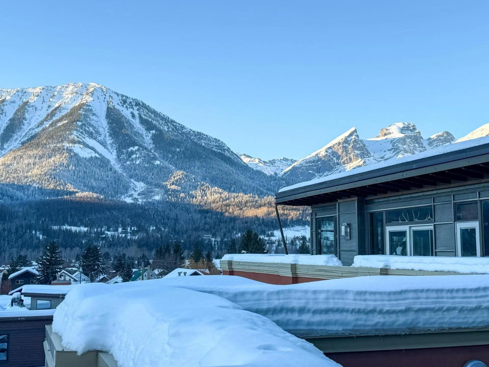 901 by Fernie Central Reservations