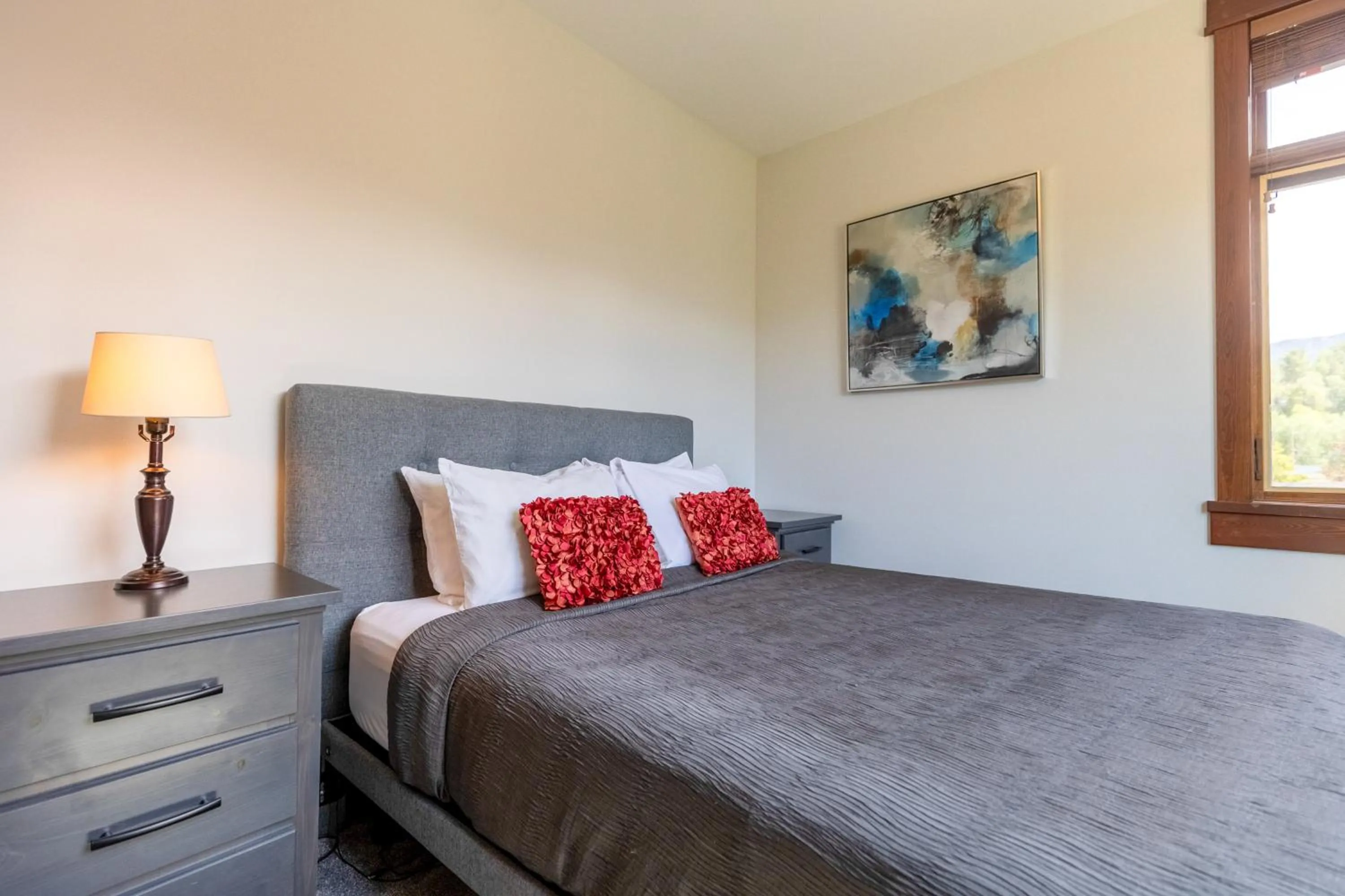 Bed in 901 by Fernie Central Reservations