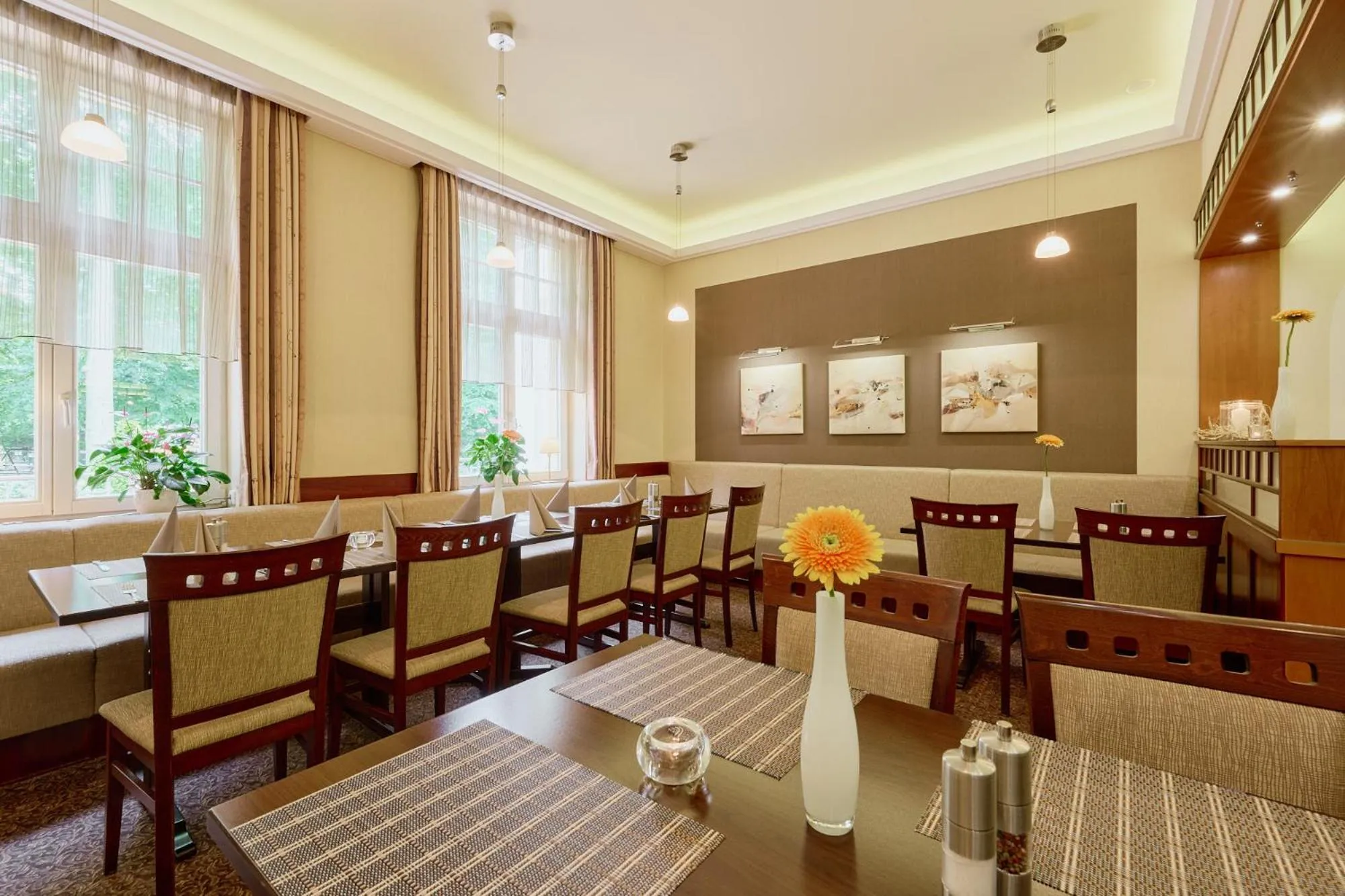 Restaurant/places to eat in Waldhotel Forsthaus Hainholz