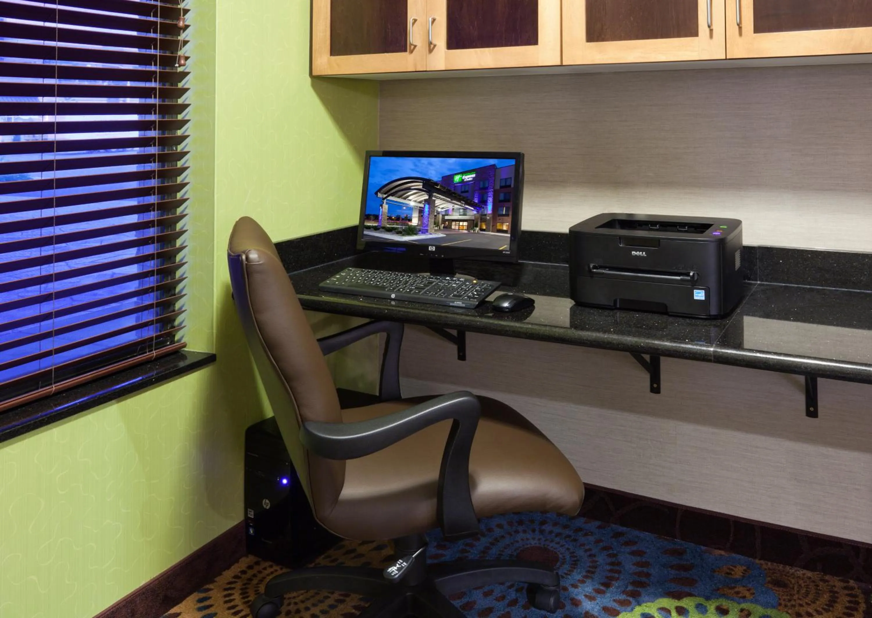 Business facilities in Holiday Inn Express and Suites Rochester West-Medical Center by IHG