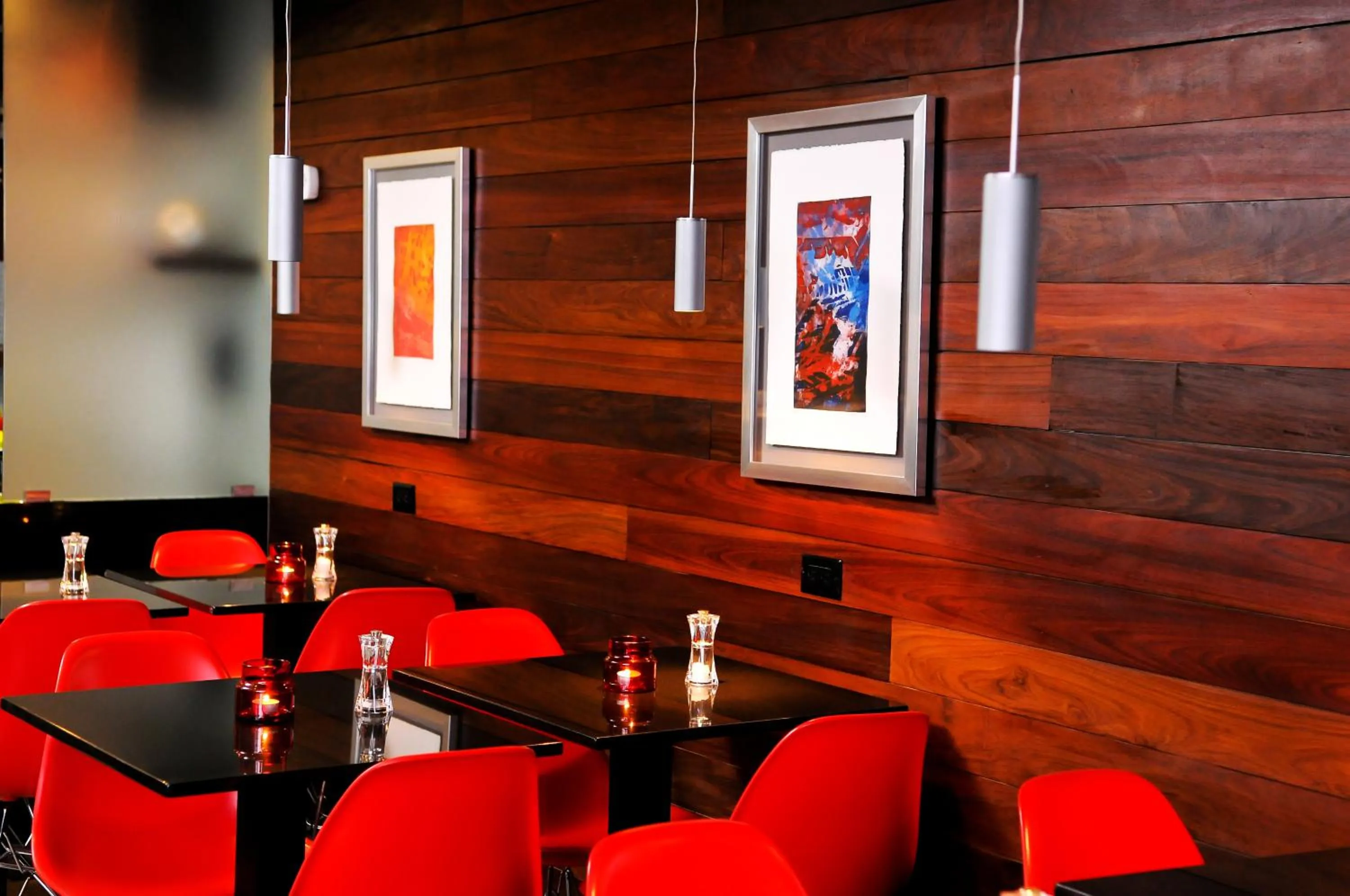 Restaurant/places to eat in Hercor Hotel - Urban Boutique