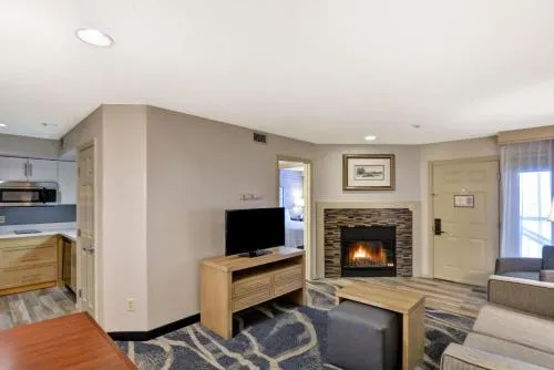 Homewood Suites by Hilton Windsor Locks Hartford