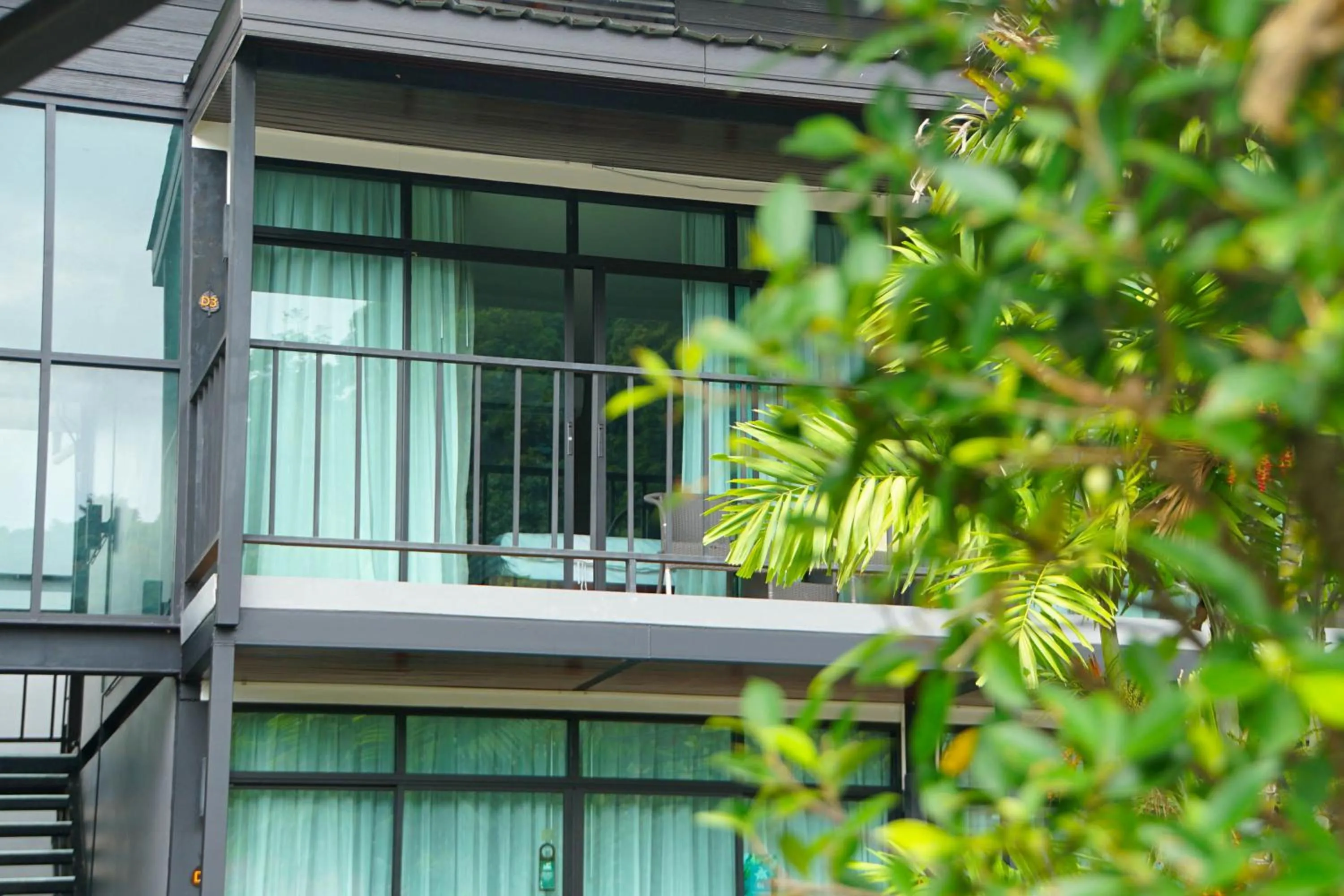 Deluxe Mountain View Double Bed in Ibiza House Phi Phi