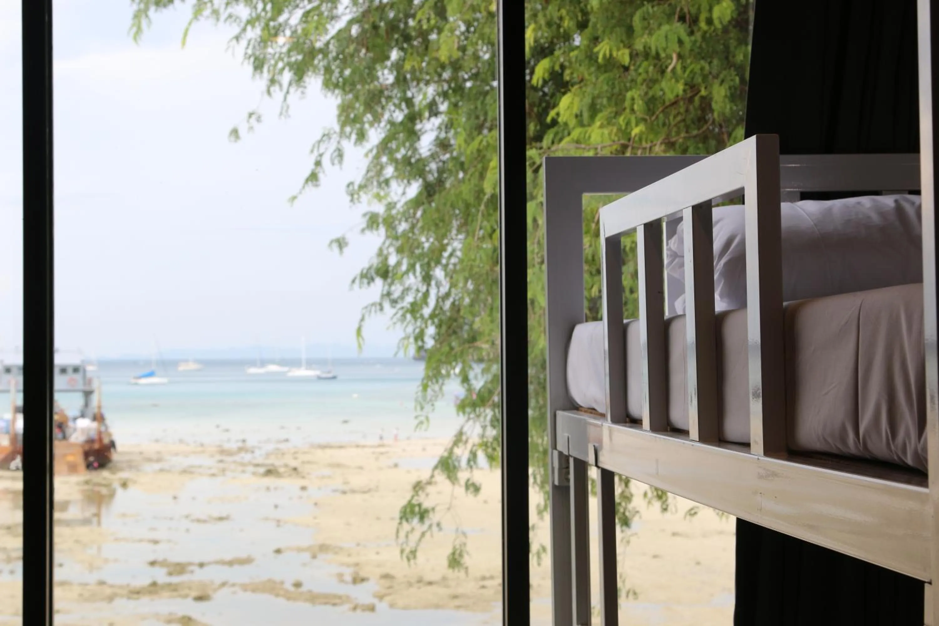 Sea view, Bed in Ibiza House Phi Phi