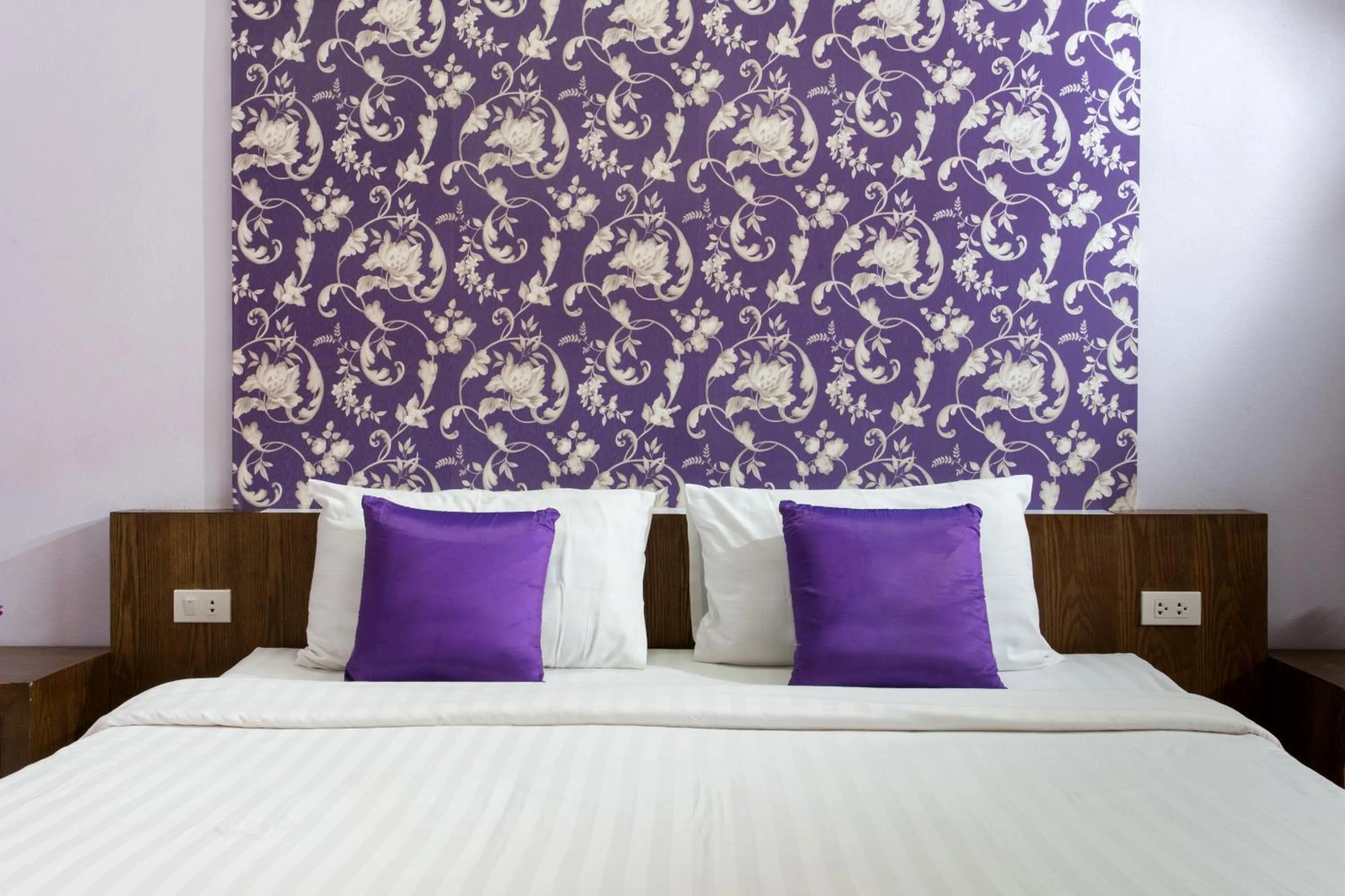 Photo of the whole room, Bed in Ibiza House Phi Phi