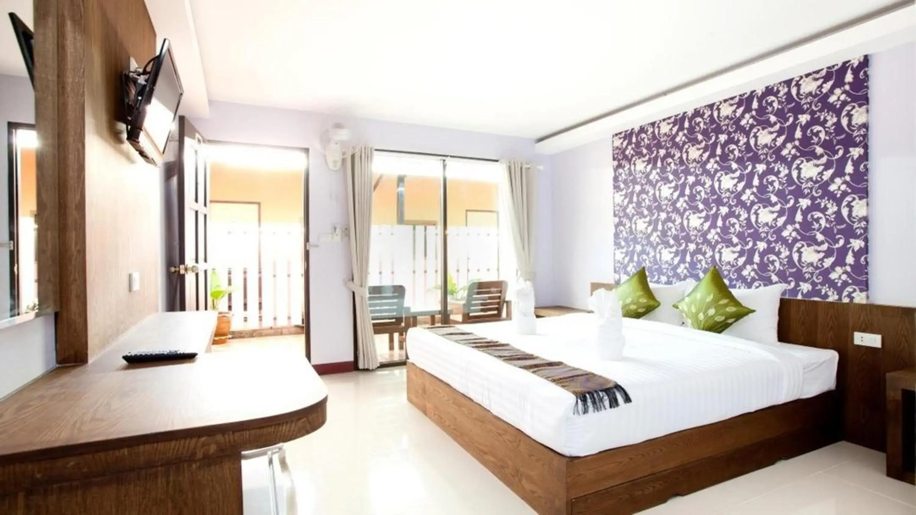 Deluxe Building A-B Double Bed in Ibiza House Phi Phi Deluxe Building A-B Double Bed in Ibiza House Phi Phi