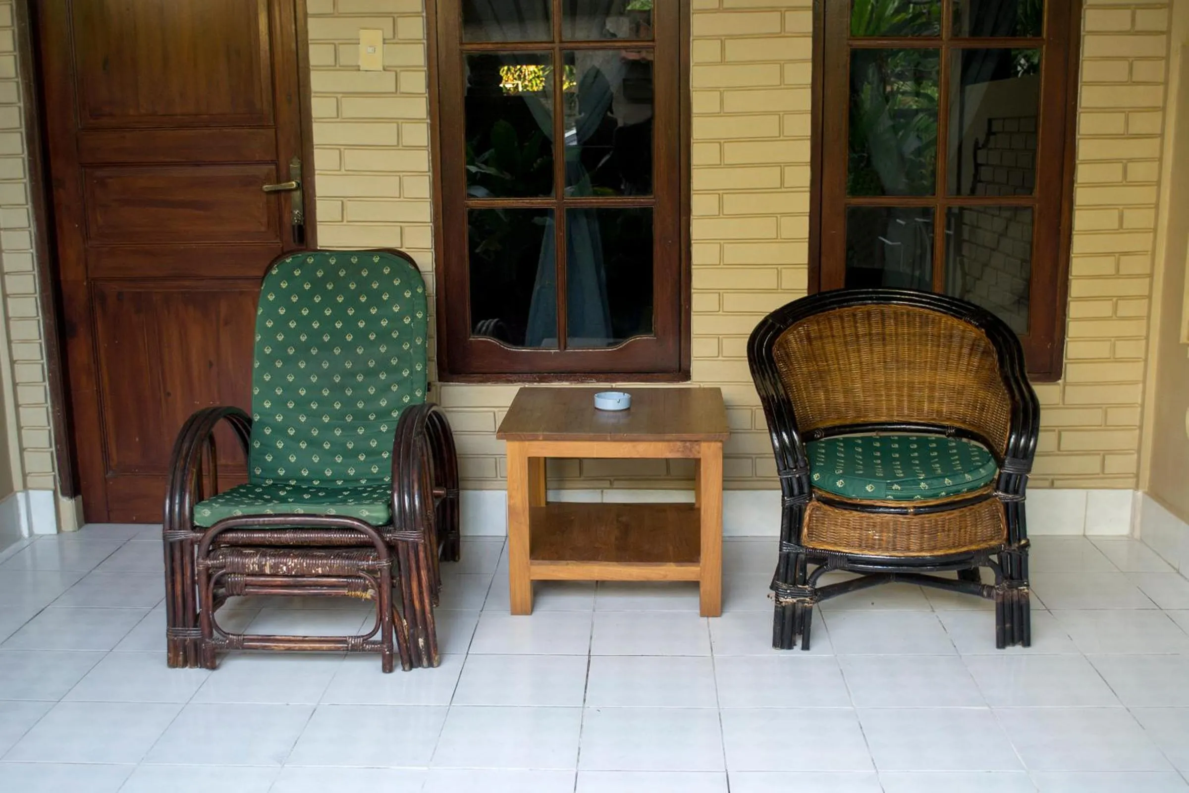 Patio in Flamboyan Hotel