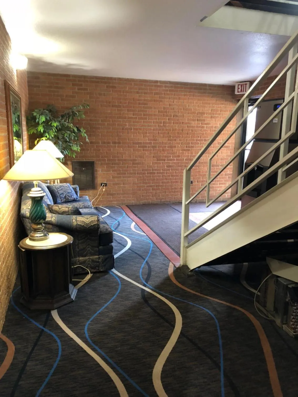 Lobby or reception in Valued Stay Sun Prairie