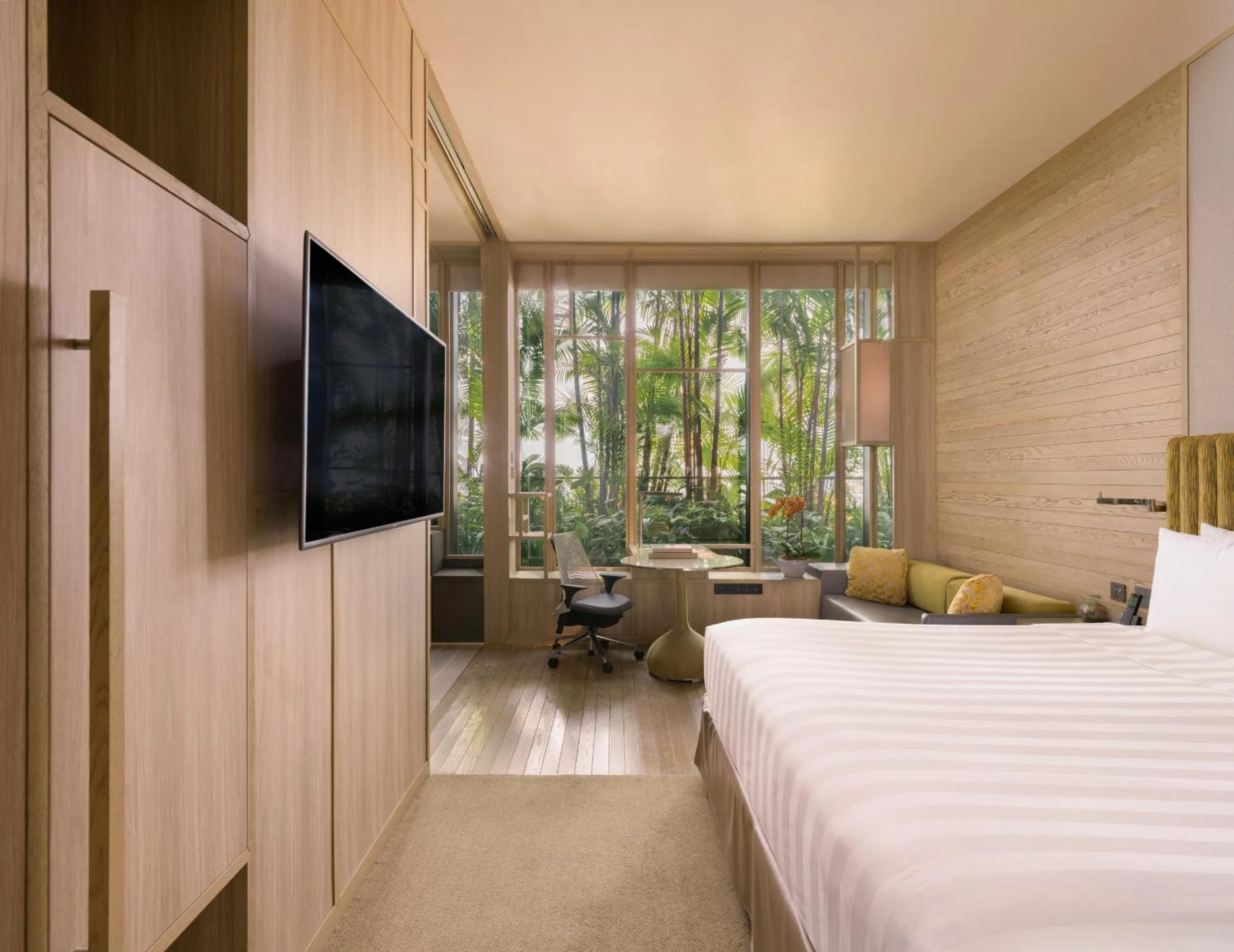 Bed in PARKROYAL COLLECTION Pickering, Singapore