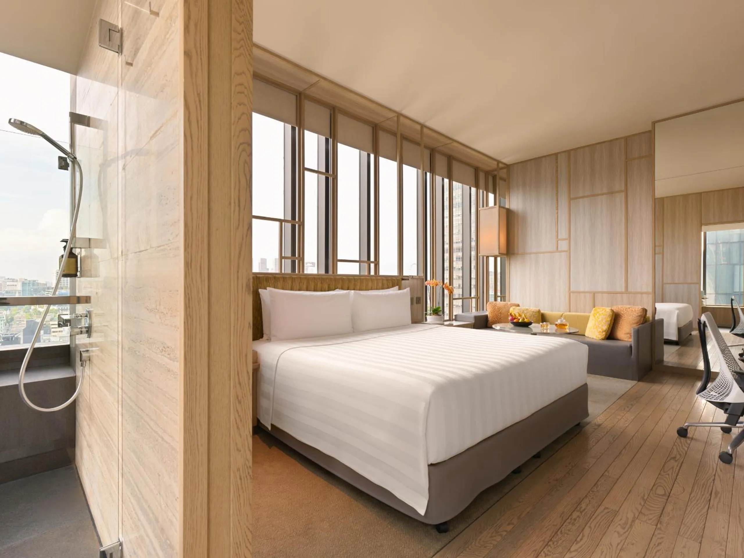 Bathroom, Bed in PARKROYAL COLLECTION Pickering, Singapore