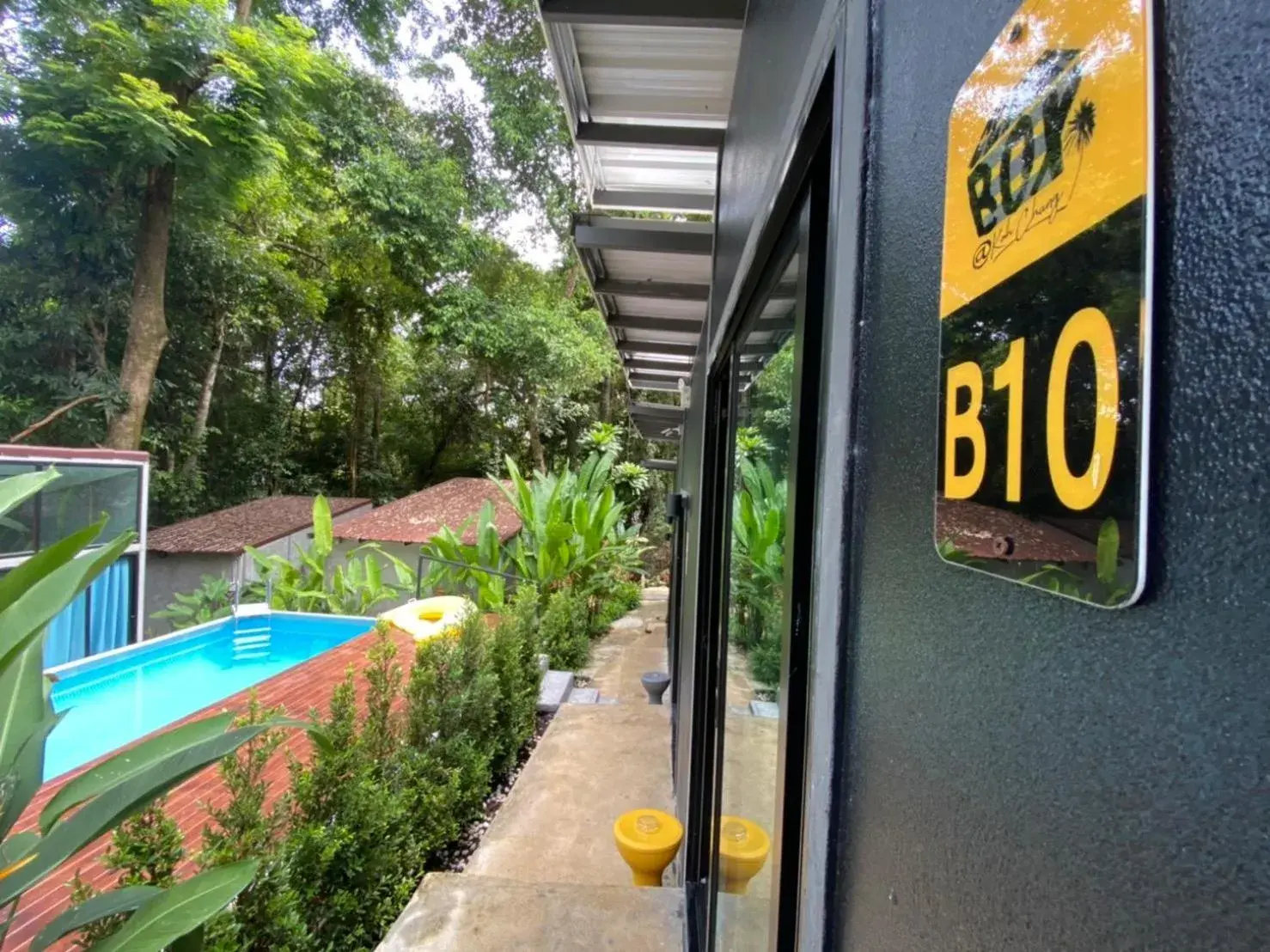 Standard Double Room with Fan in BeachBox@Koh Сhang Standard Double Room with Fan in BeachBox@Koh Сhang