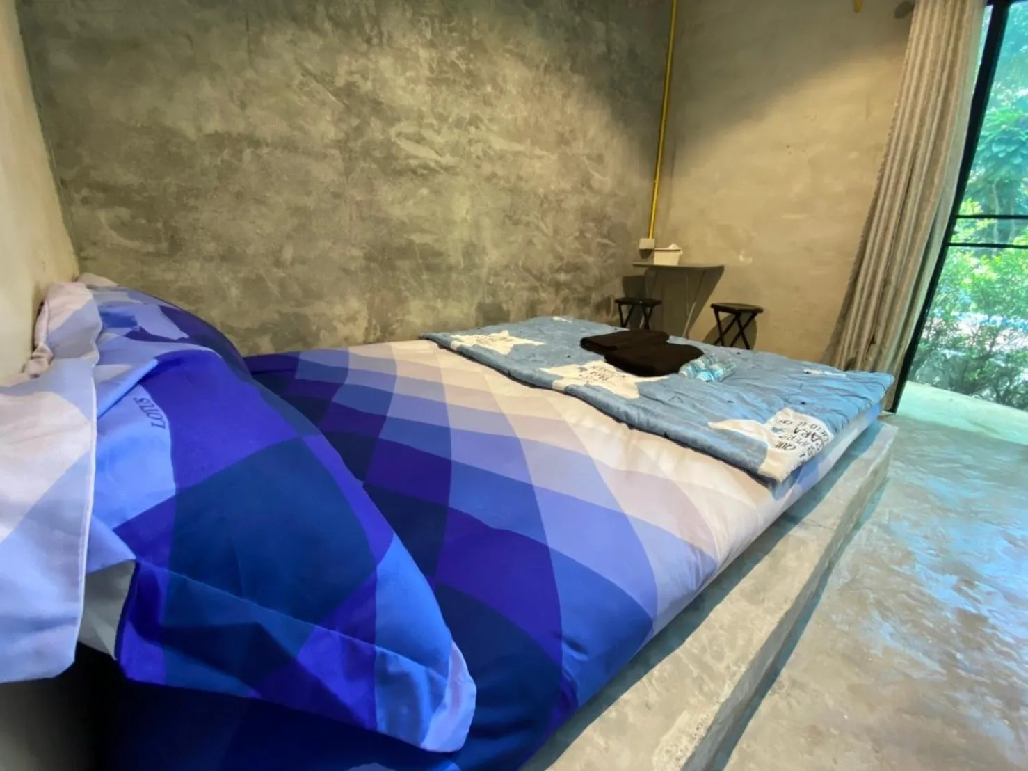 Bed in BeachBox@Koh Сhang