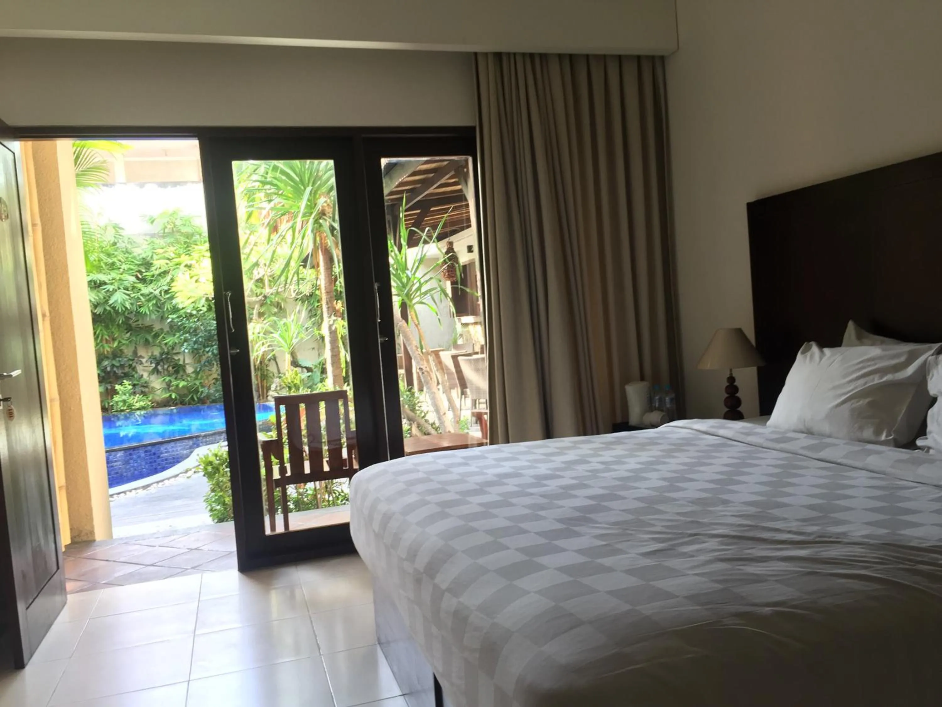 Bed in Suris Boutique Hotel