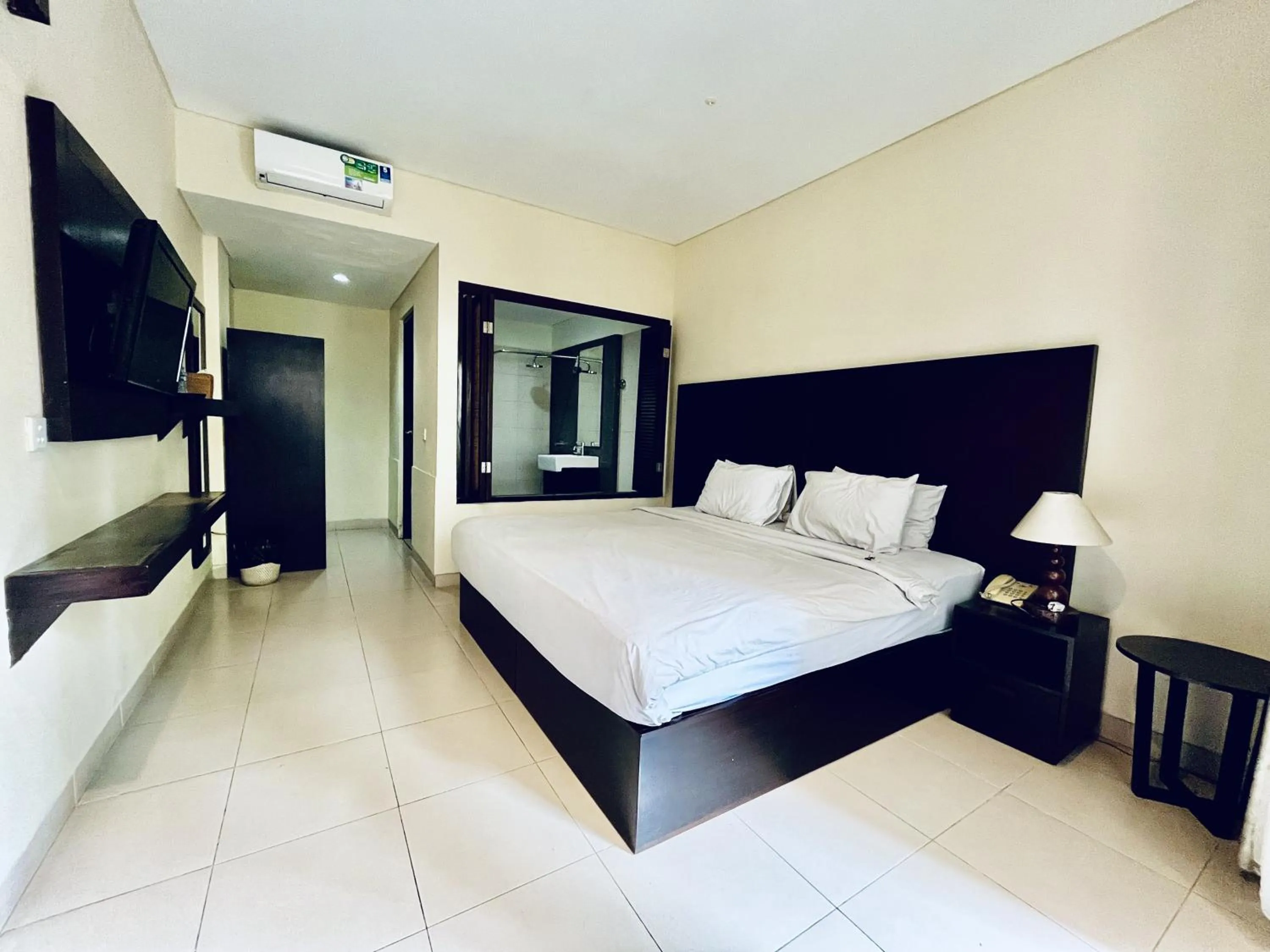 Bed in Suris Boutique Hotel
