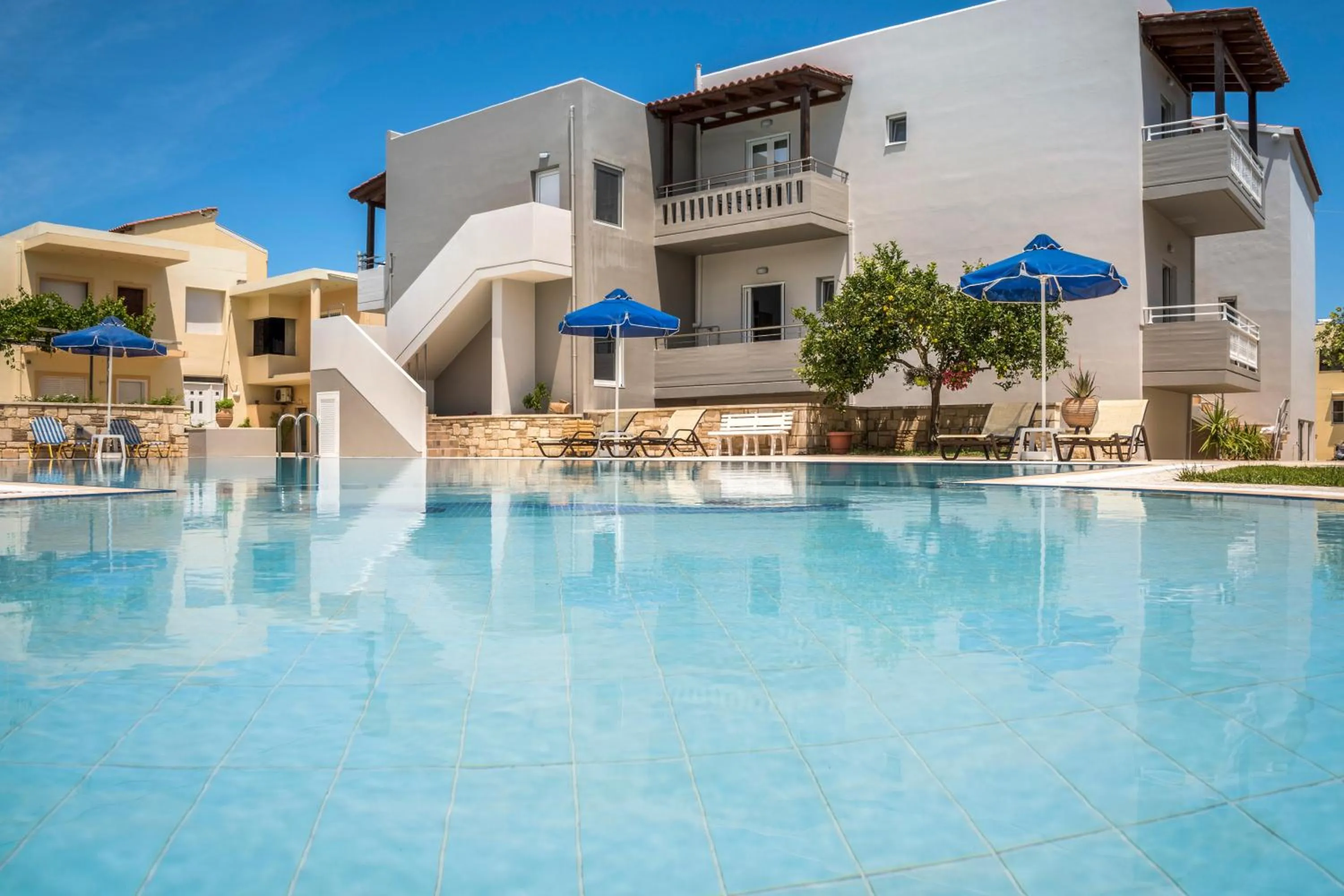 Property building in IRINI STALOS Apartments