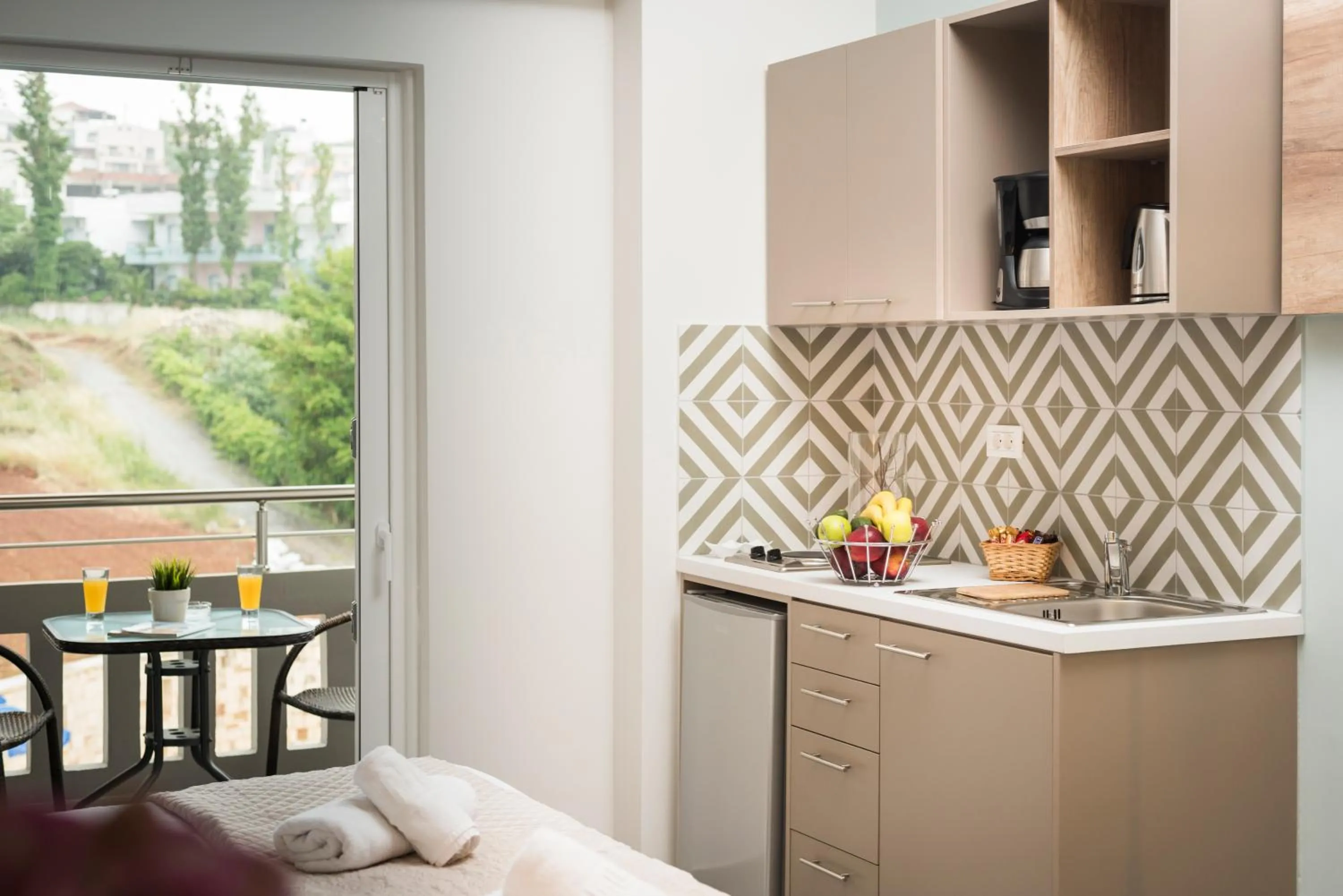 Kitchen or kitchenette in IRINI STALOS Apartments