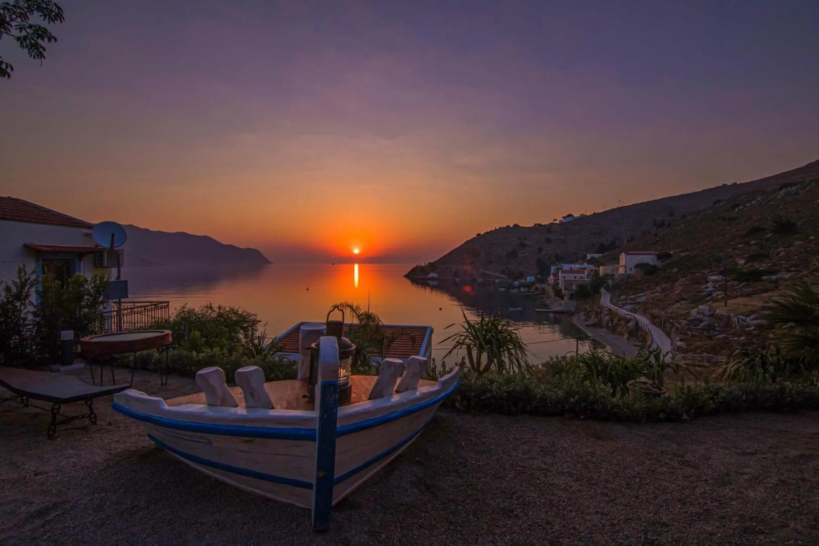 Sunrise in Niriides Hotel Apartments