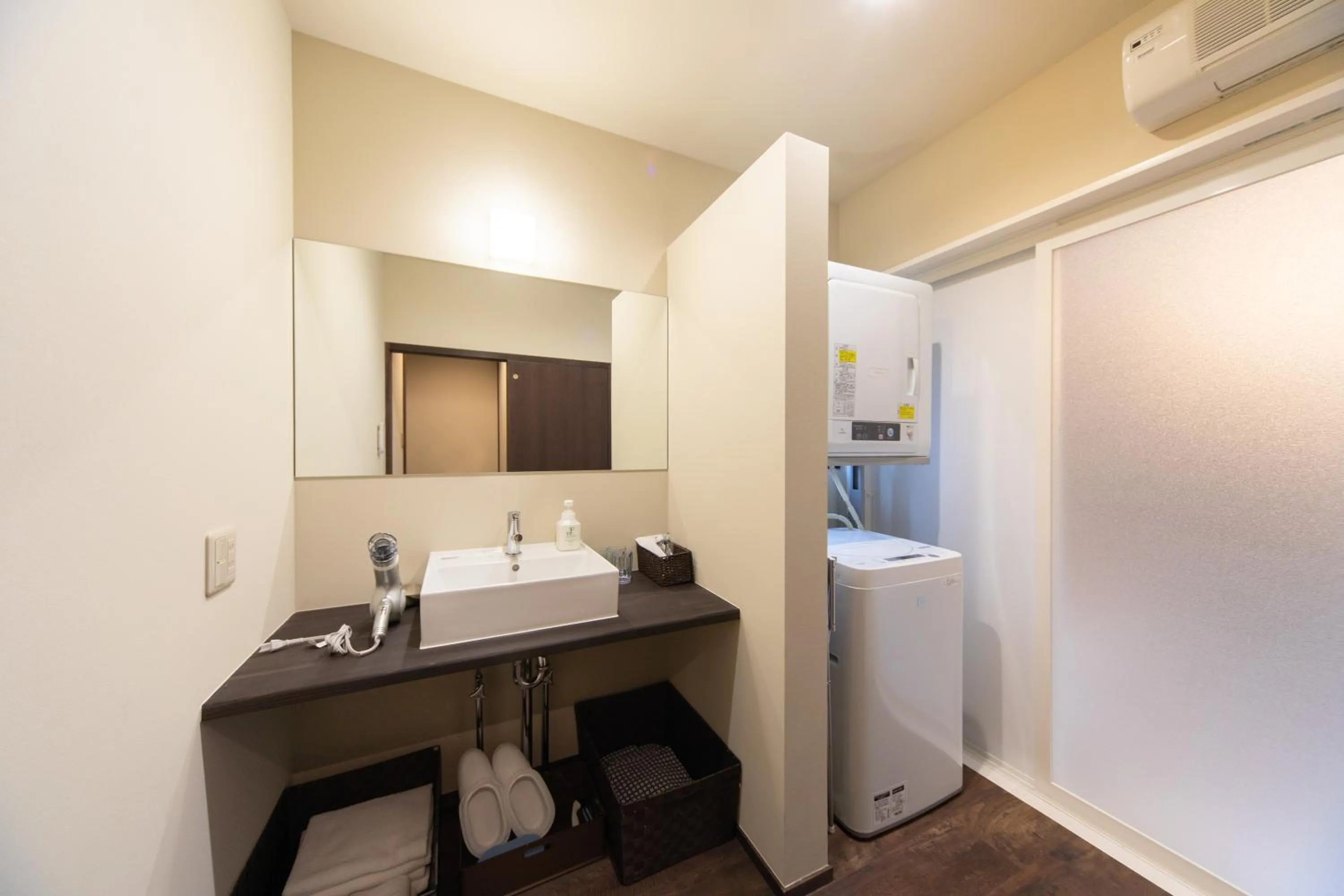 Bathroom in Zaimoku-an