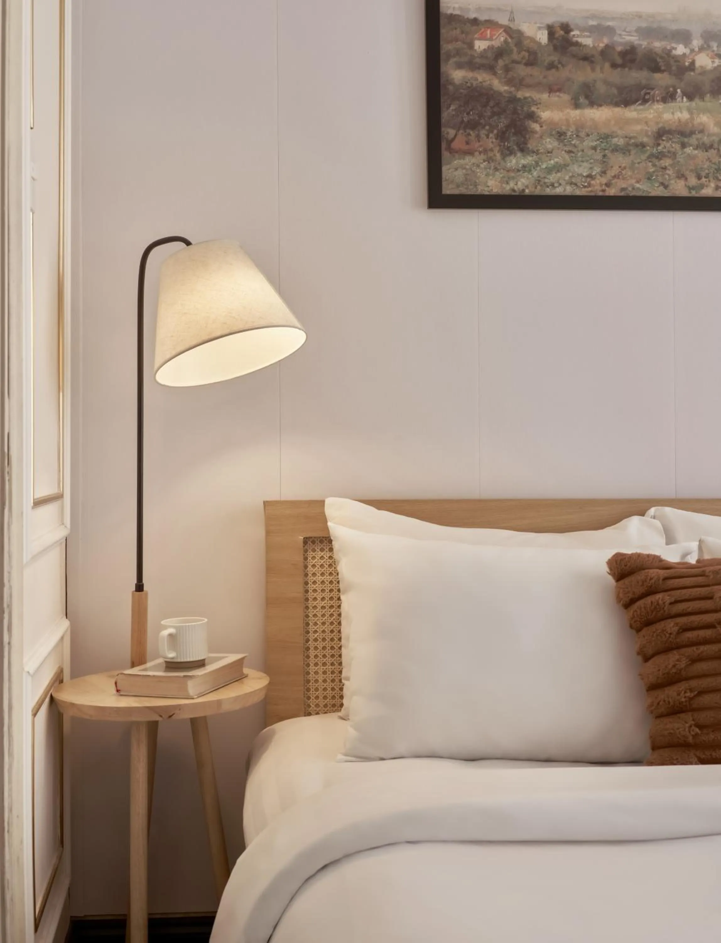 Seating area, Bed in An Thinh Central Hotel - Ben Thanh Market