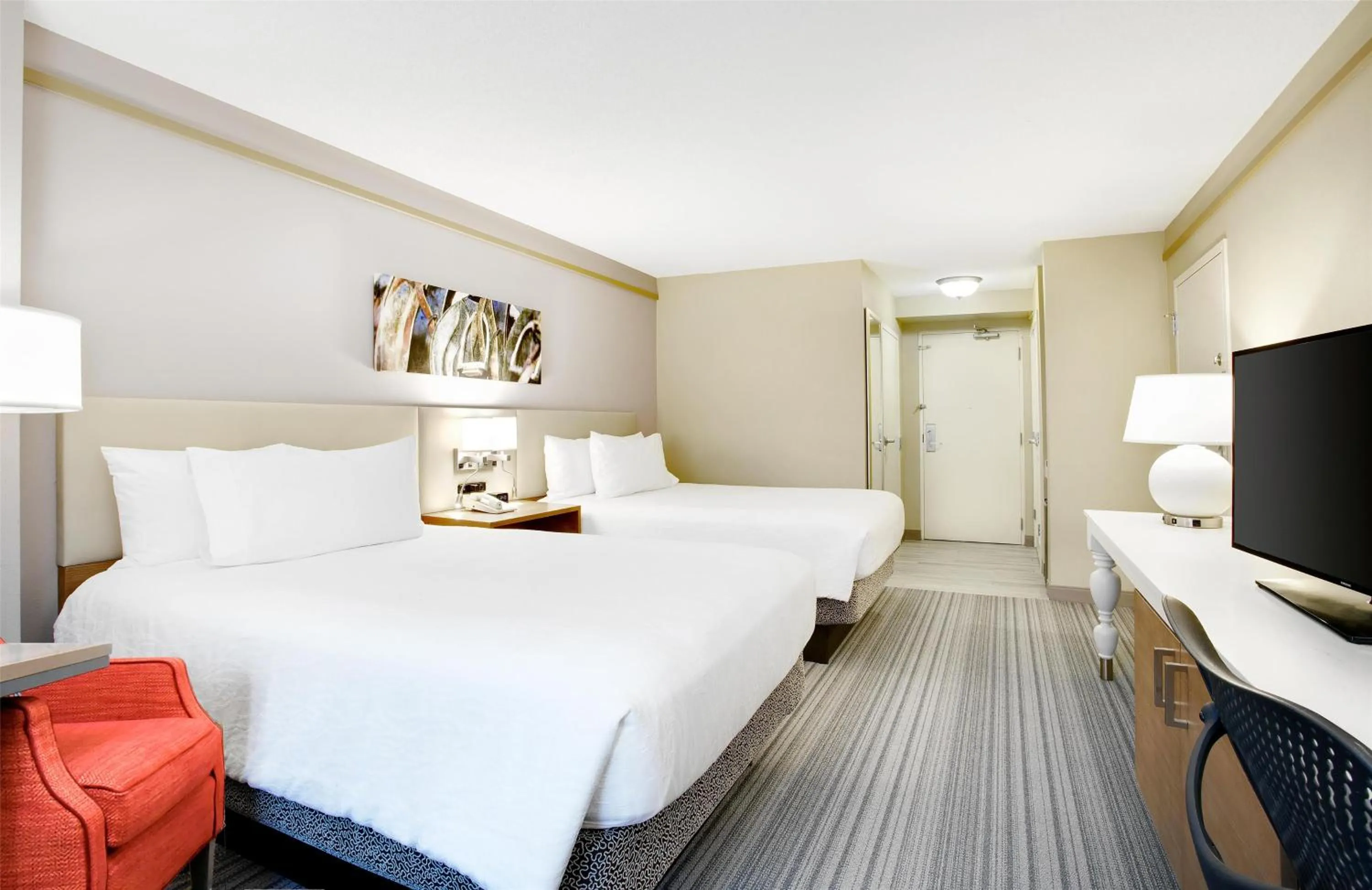 Bed in Hilton Garden Inn Saratoga Springs