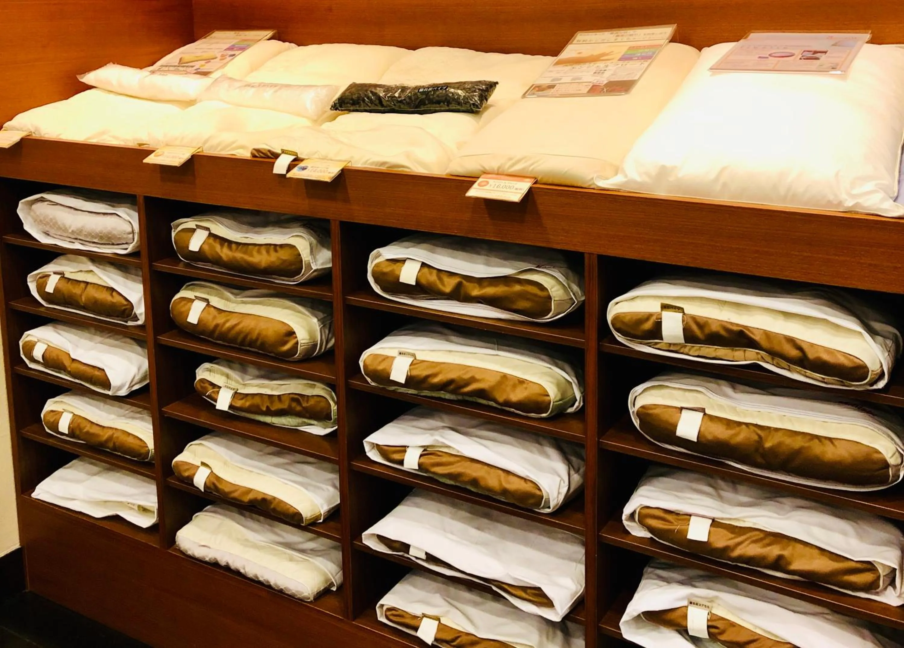 On-site shops in Kadoya Hotel