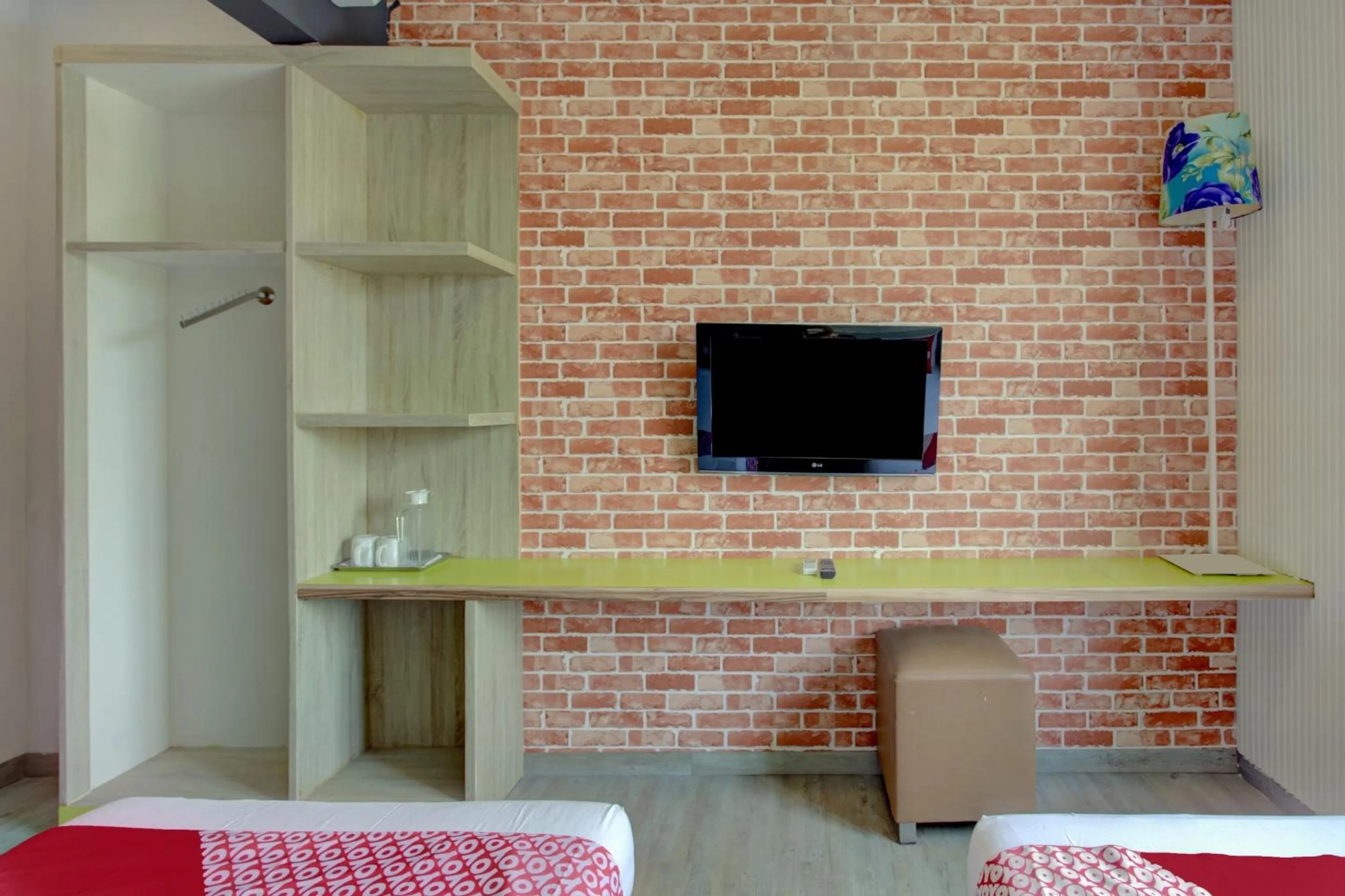 Bedroom in Collection O Gambir Near Masjid Istiqlal Formerly Aleander Hotel