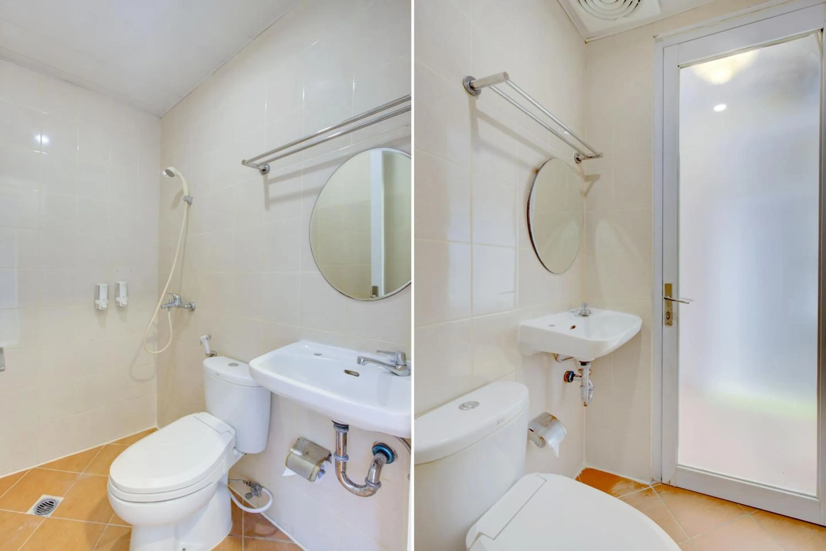 Bathroom in Collection O Gambir Near Masjid Istiqlal Formerly Aleander Hotel