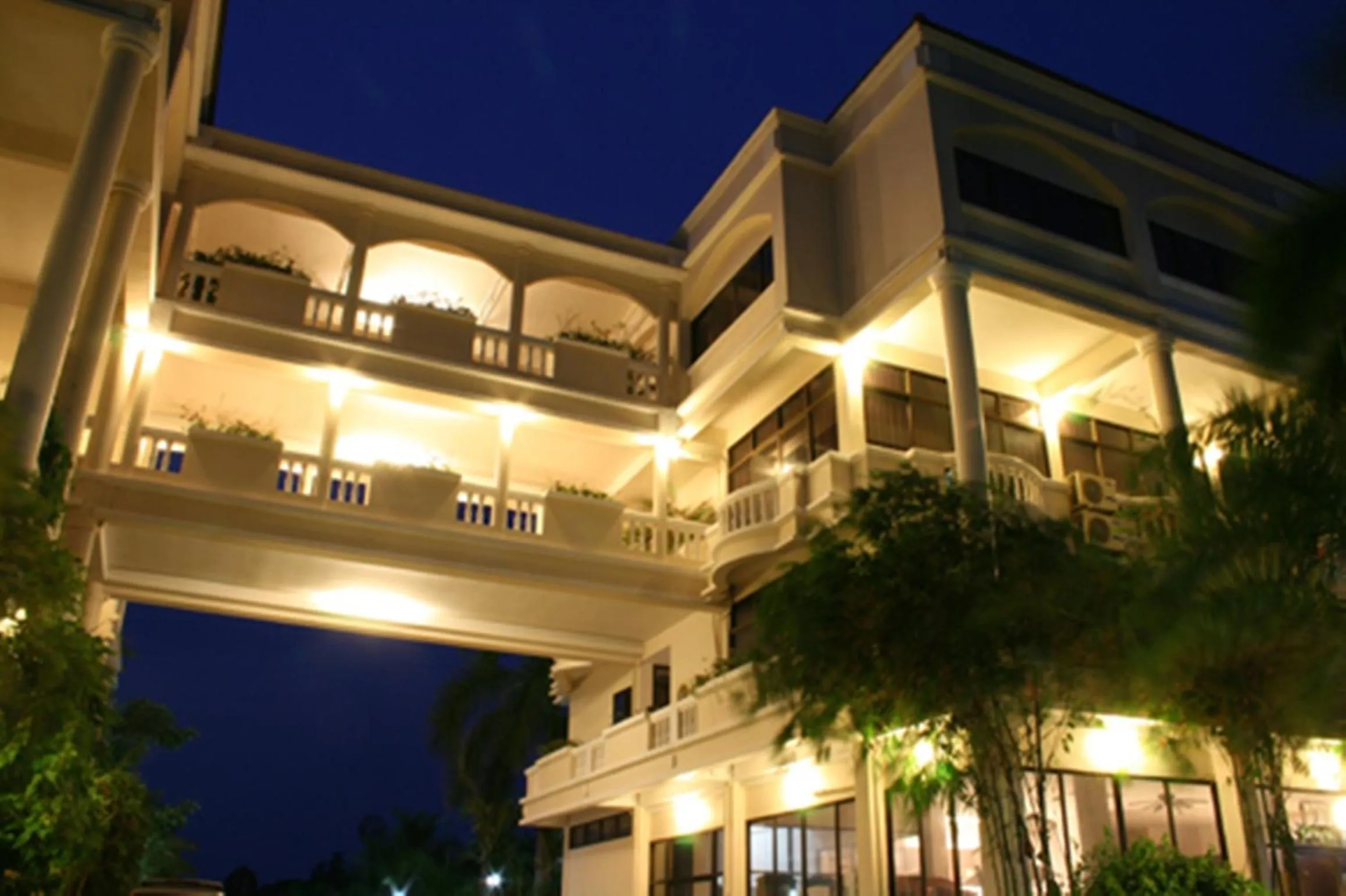 Facade/entrance in Mae Pim Resort Hotel