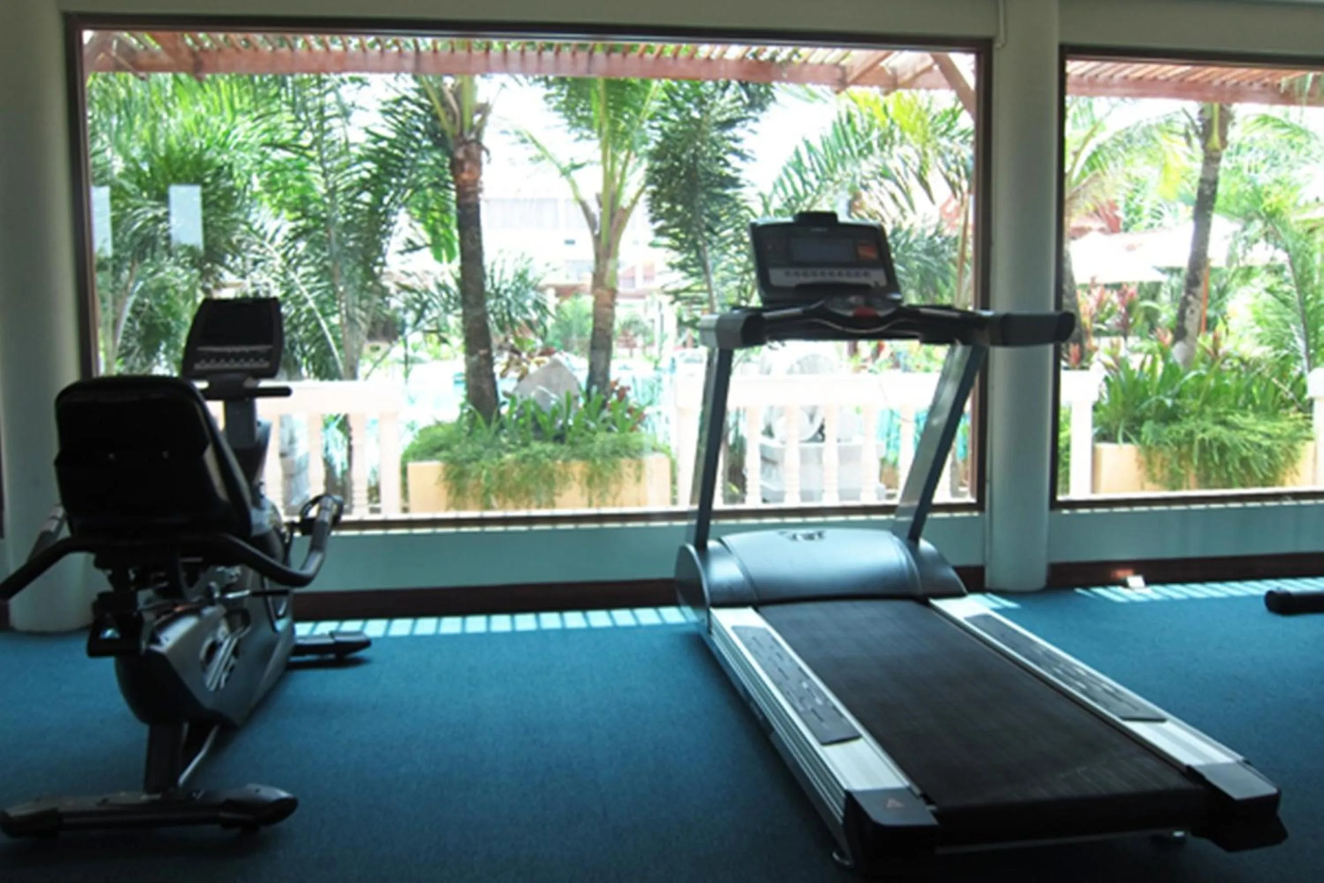 Fitness centre/facilities in Mae Pim Resort Hotel