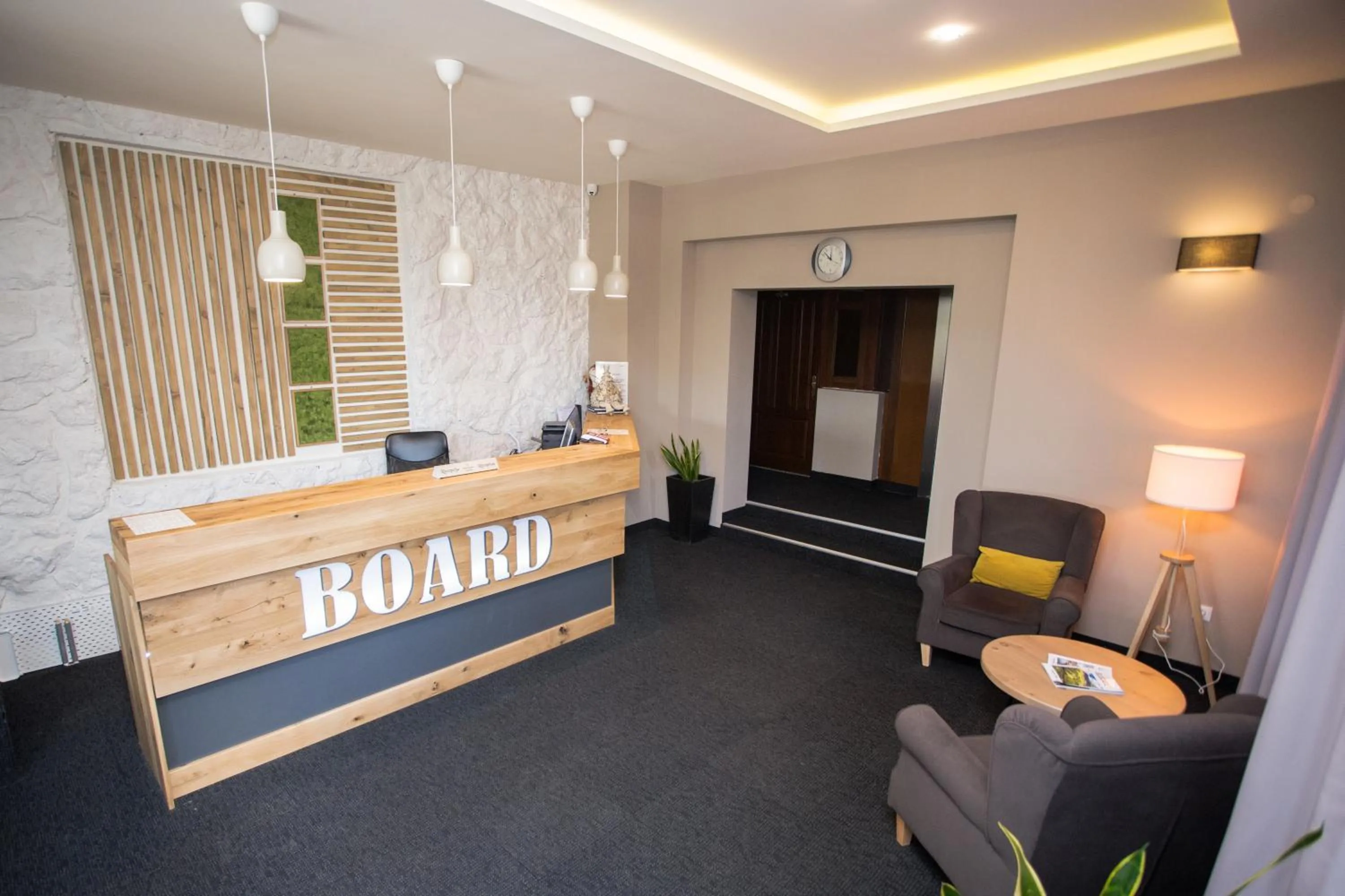 Lobby or reception, Bed in Hotel Board