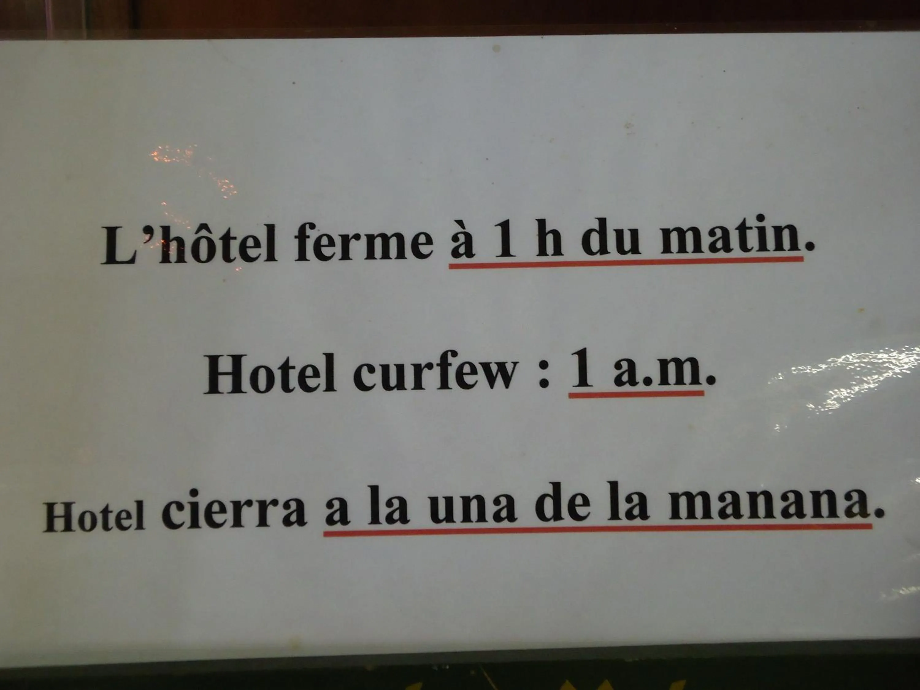 Logo/Certificate/Sign in Hotel des Belges