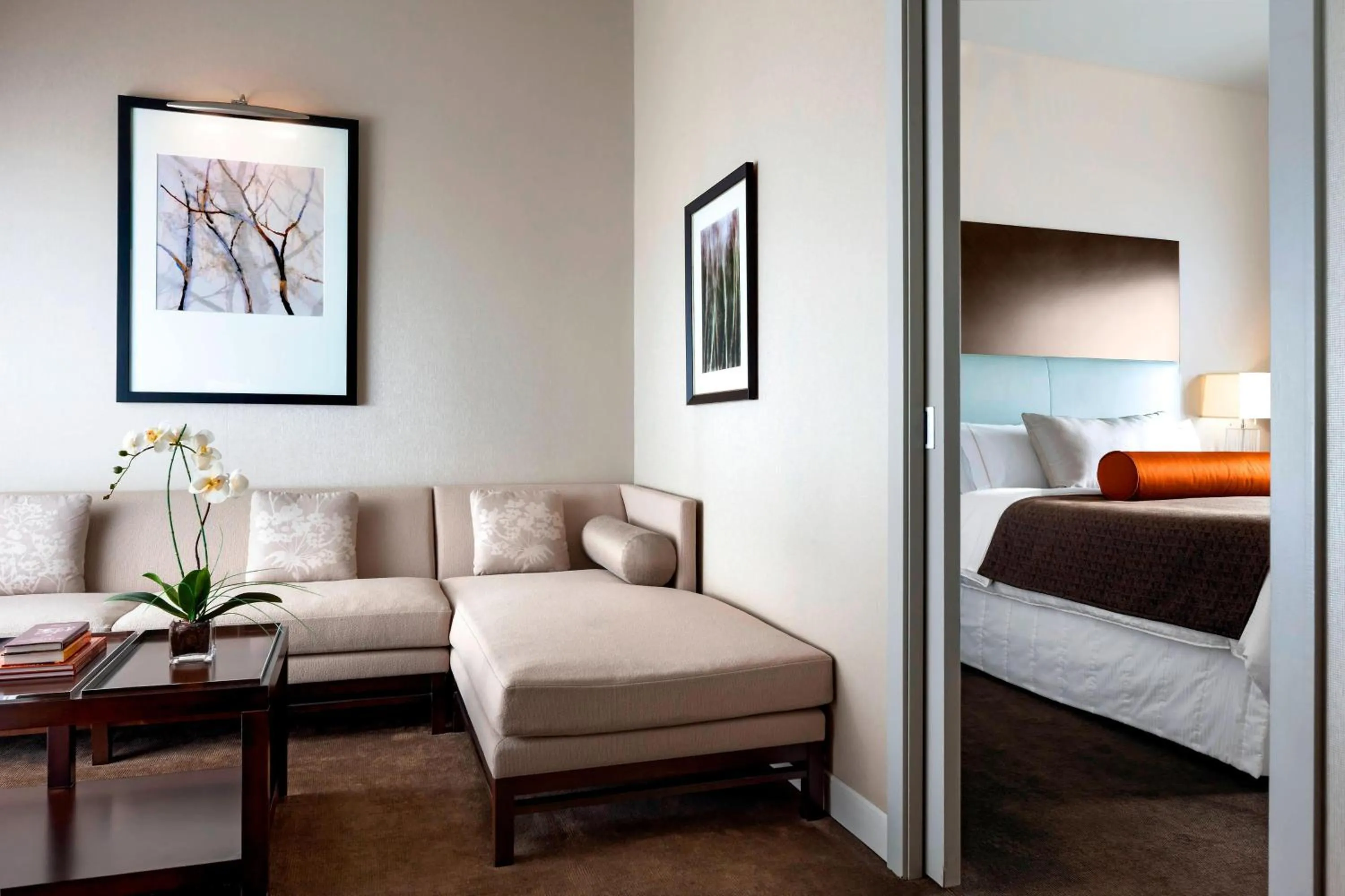 Bedroom, Bed in Le Westin Montreal