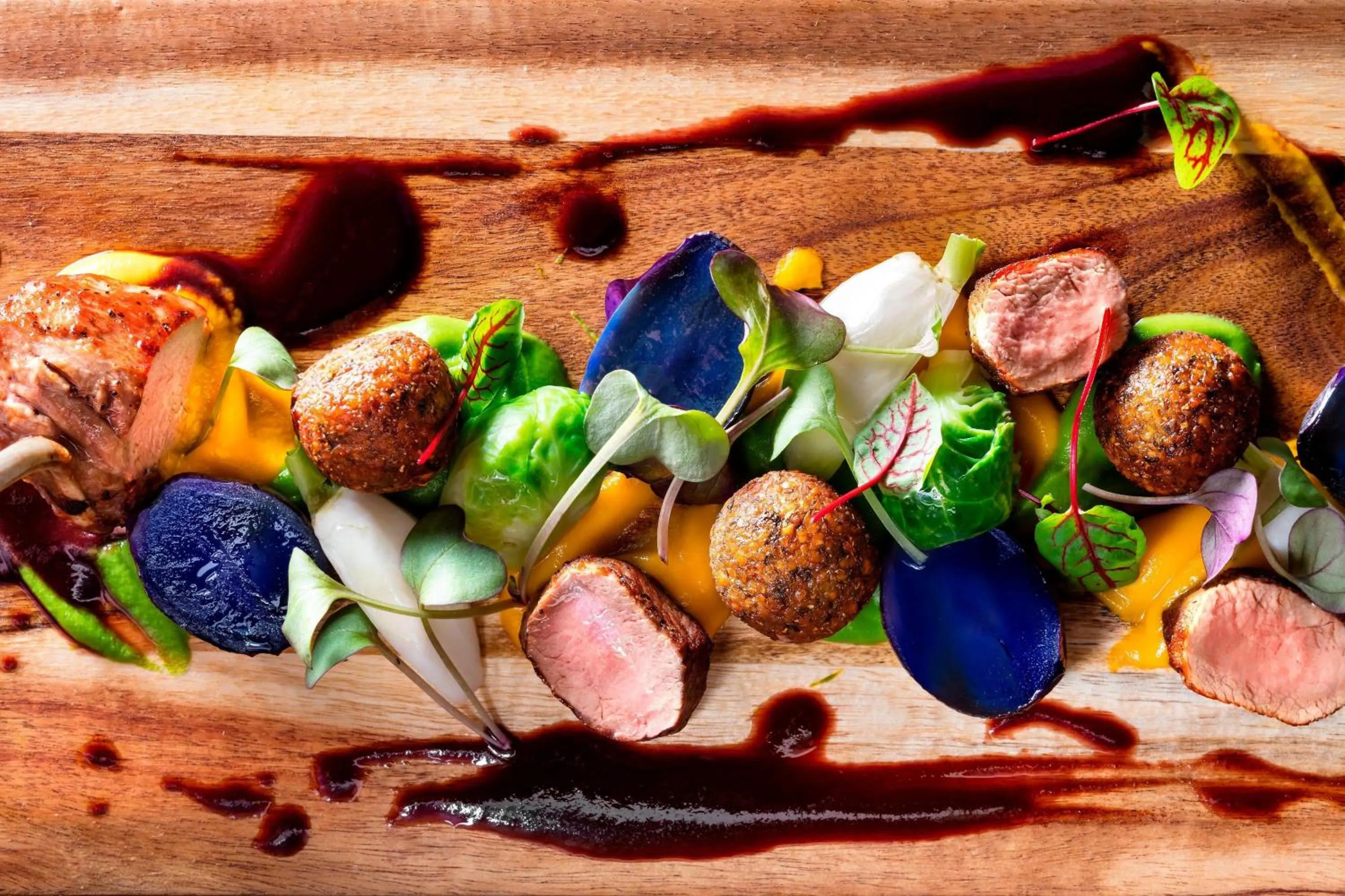 Restaurant/places to eat in Le Westin Montreal