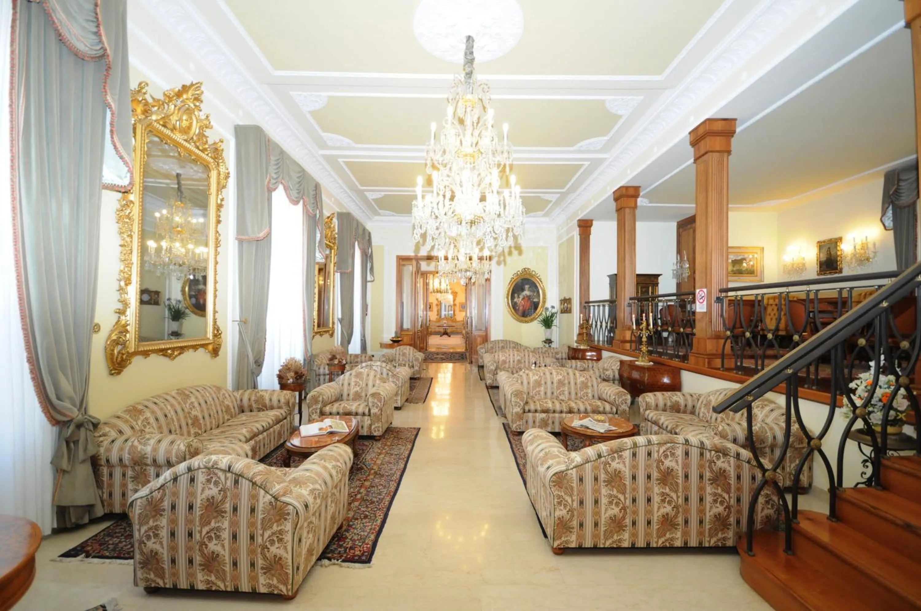 Lobby or reception in Grand Hotel Excelsior