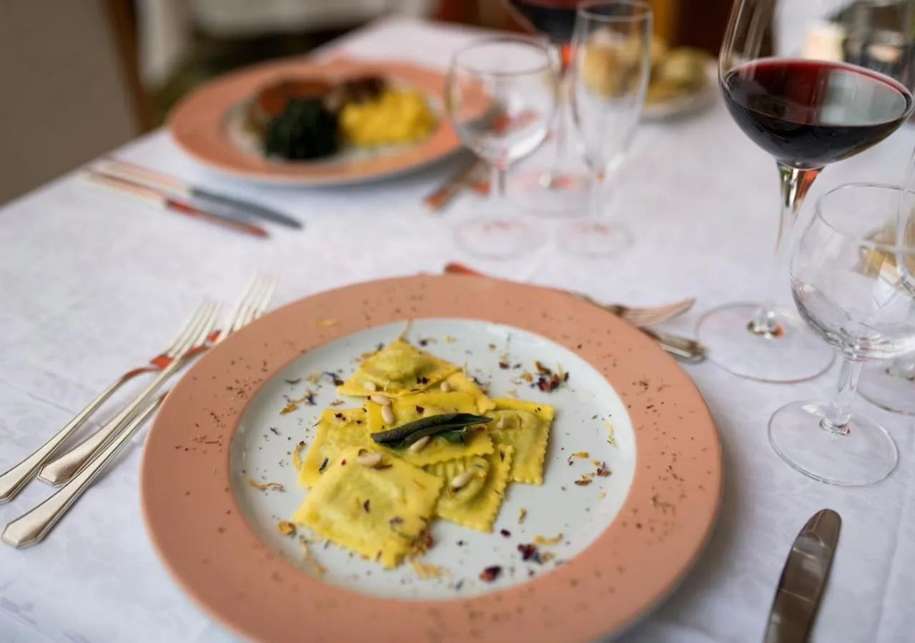 Food and drinks in Grand Hotel Excelsior