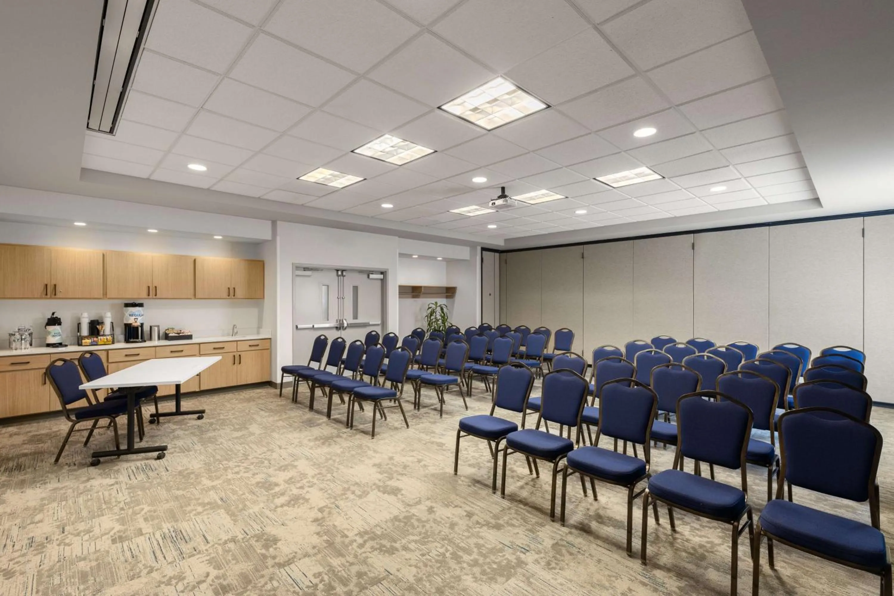 Meeting/conference room in Hilton Garden Inn Spokane Airport